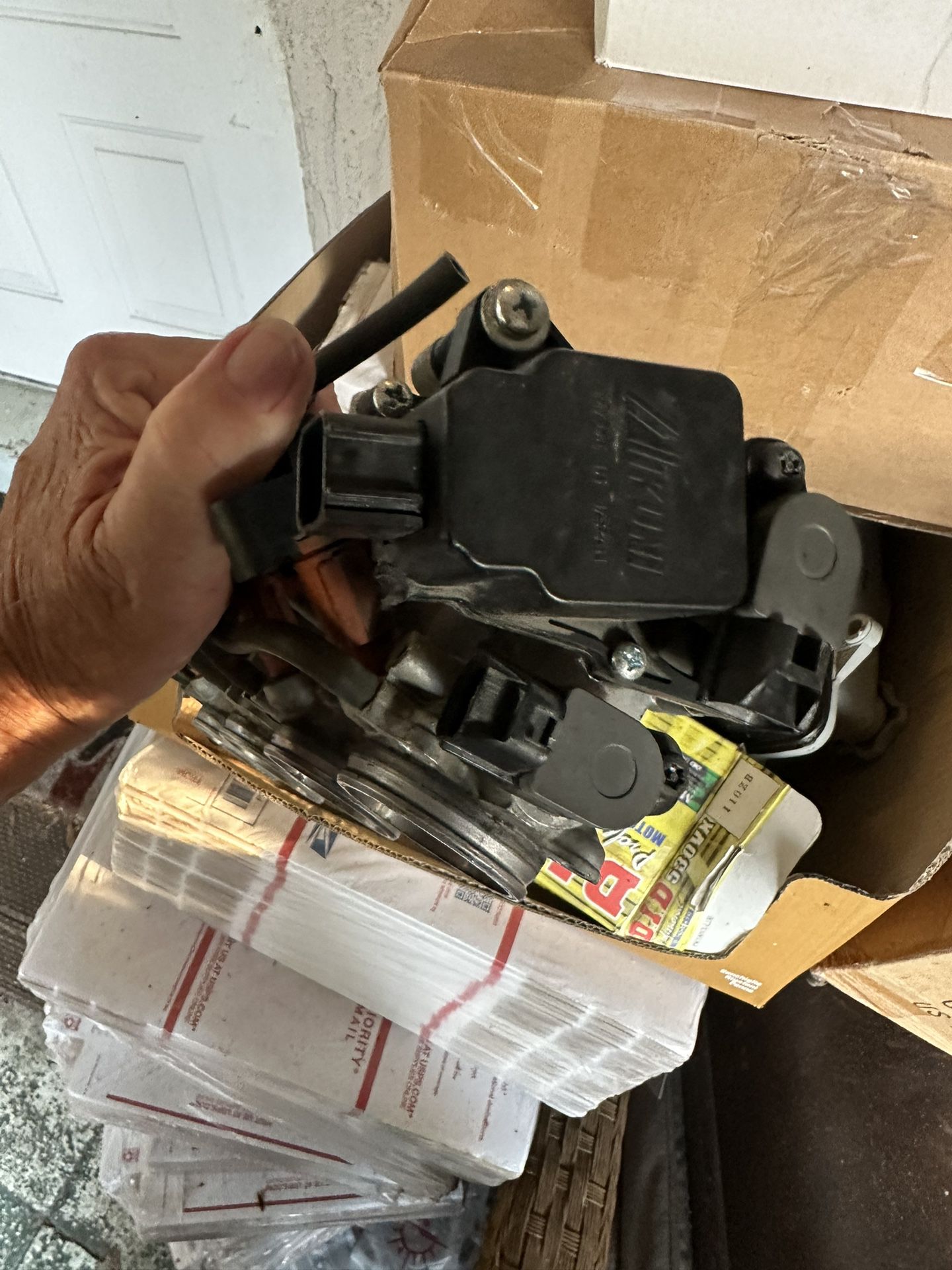 04 05 Suzuki GSXR 750 Throttle Bodies GSXR750 Fuel Injectors Injection Core Exchange