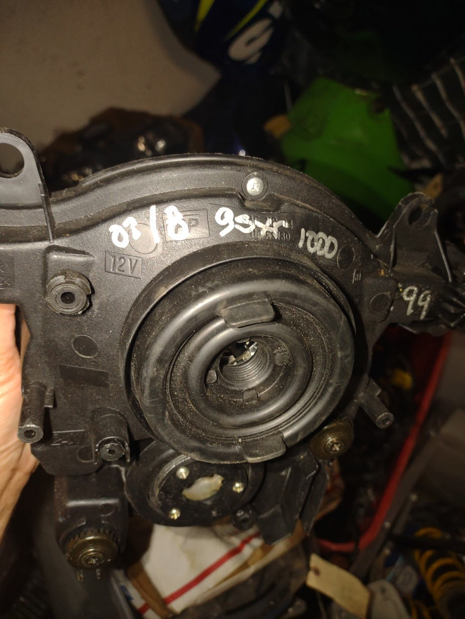 06 07 Suzuki GSXR 600 750 Headlight Head Light Lamp Headlamp GSXR600 GSXR 750