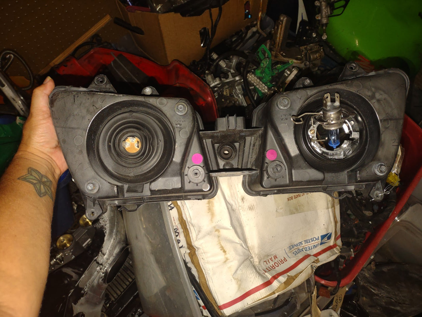 98 99 Yamaha R1 YZF 1000 Headlight Head Light Headlamp Lamp