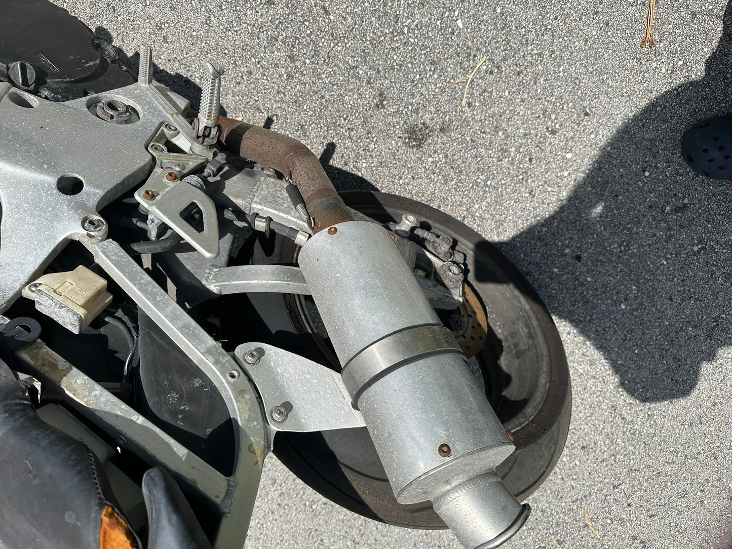 97 Suzuki GSXR 600 , Clean title, Mechanic Special , Possible Part Out