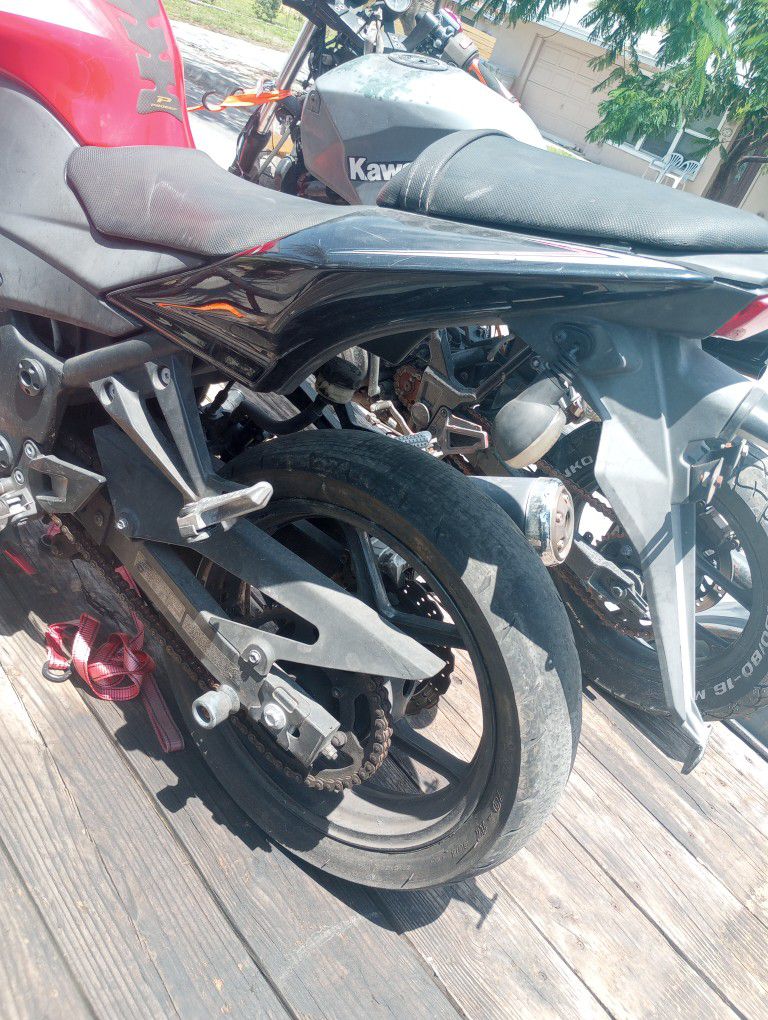 SOLD SOLD 2012 Kawasaki Ninja 250 EX250 Parts Bike / For Export Certificate Of Destruction Title Finance Available