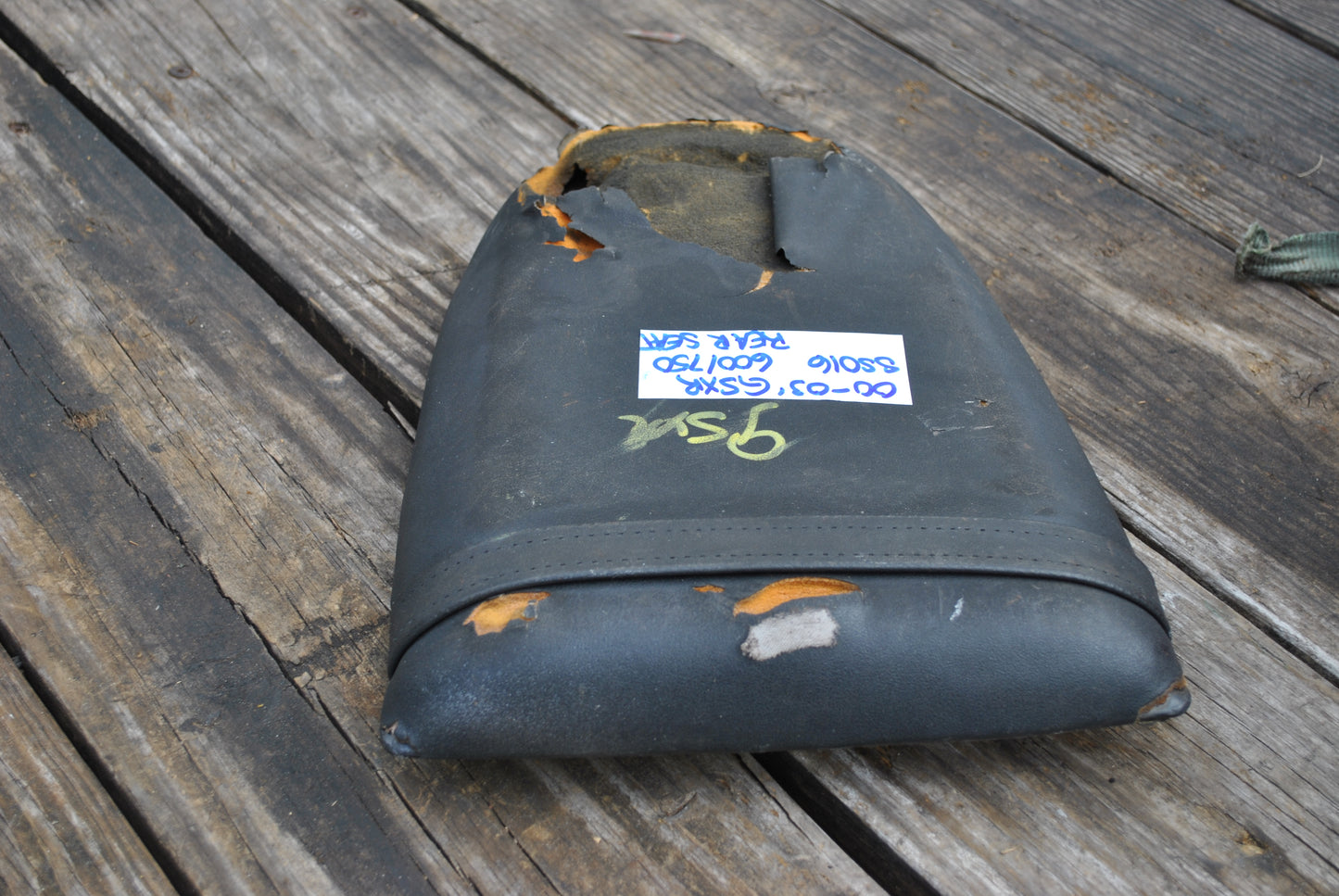 00 - 03 Suzuki GSXR 750 01 - 03 GSXR 600 01 02 GSXR 1000 Rear Back Passenger Seat Pad Pillion