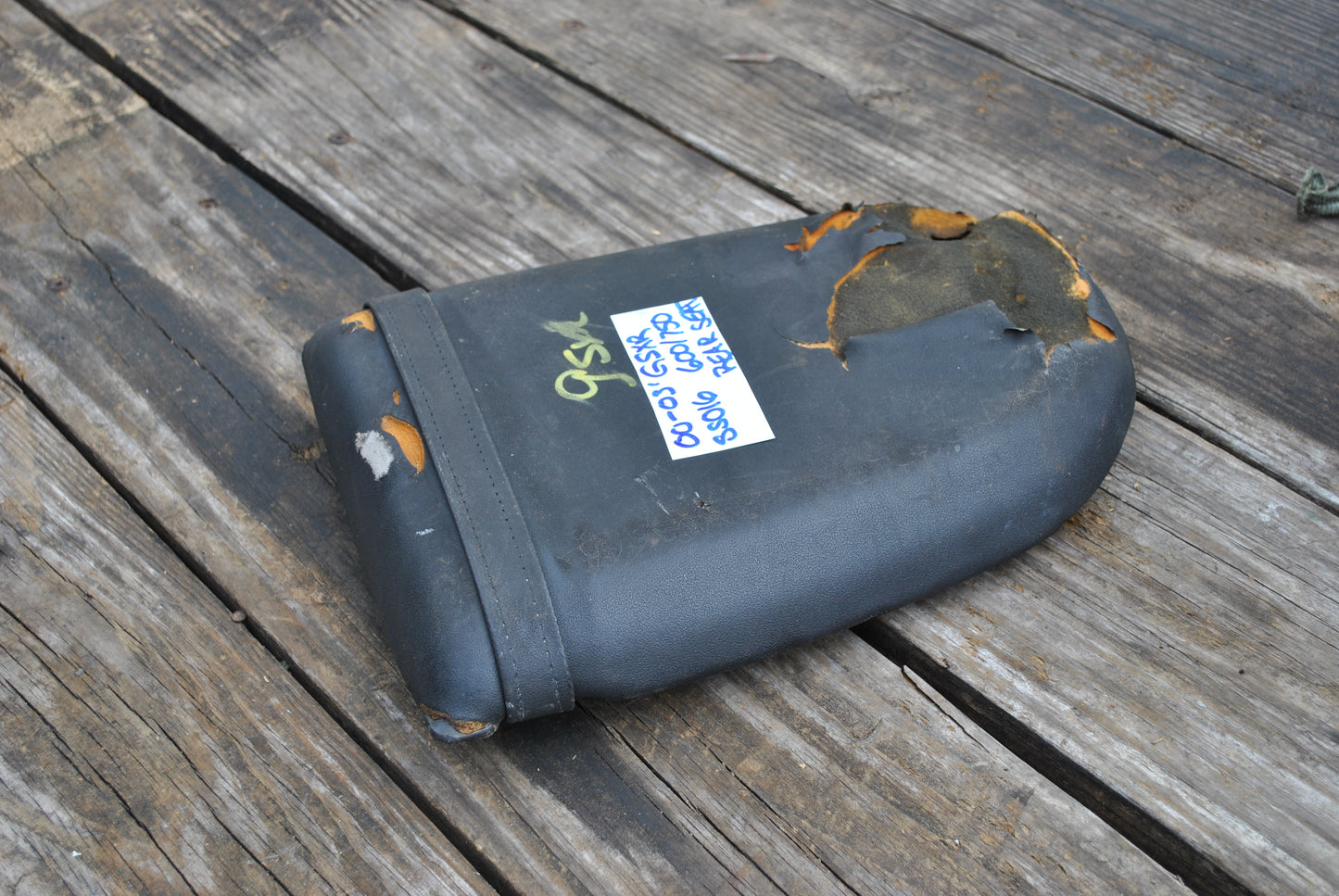 00 - 03 Suzuki GSXR 750 01 - 03 GSXR 600 01 02 GSXR 1000 Rear Back Passenger Seat Pad Pillion