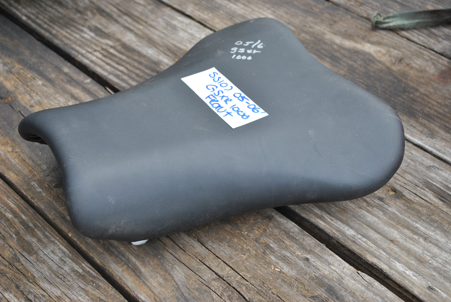 05 06 Suzuki GSXR1000 GSXR 1000 Front Driver Rider Seat Pad Pillion