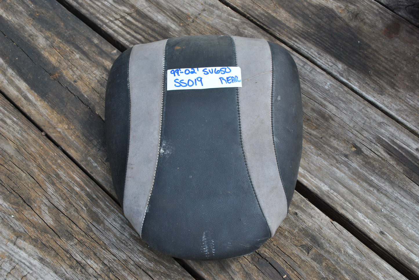 99 00 01 02 Suzuki SV650 SV 650 Rear Back Passenger Seat Pad Pillion