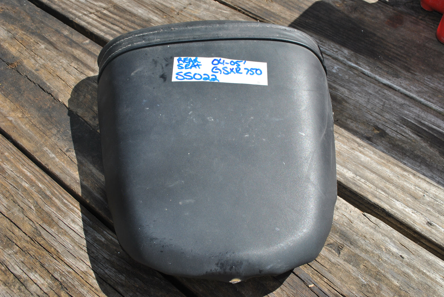 04 05 Suzuki GSXR 600 750 Rear Passenger Seat Pillion GSXR600 GSXR 750 - Torn