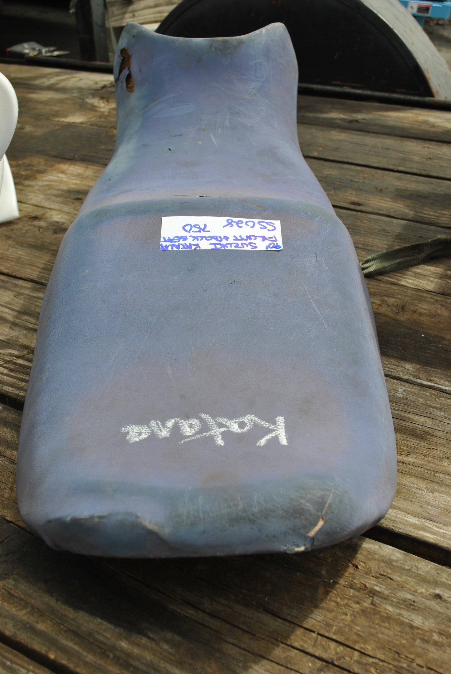 90 Suzuki Katana 750 GSX750 Tandem Dual Front Rear Seat GSX 750 R GSX750R