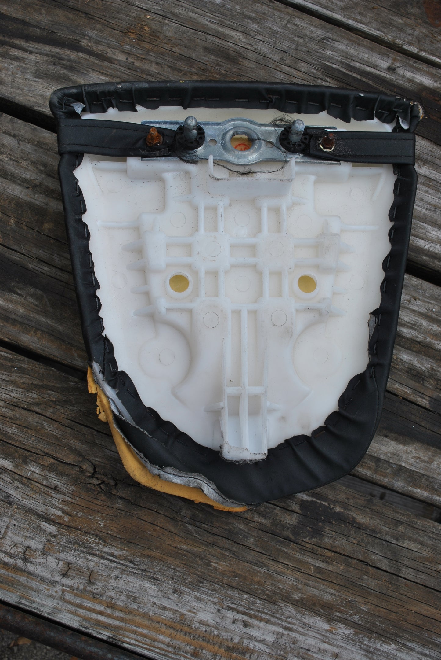 04 05 Suzuki GSXR 600 750 Rear Passenger Seat Pillion GSXR600 GSXR 750 - Torn