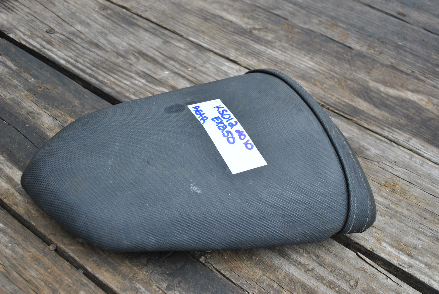 2010 Kawasaki EX250 EX 250 Rear Passenger Back Seat Pad Pillion Ninja 250