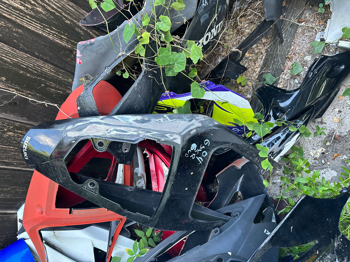 Suzuki GSXR 600 750 1000 Hayabusa etc Plastic Plastics Fairings Fairings $75 up normally no shipping