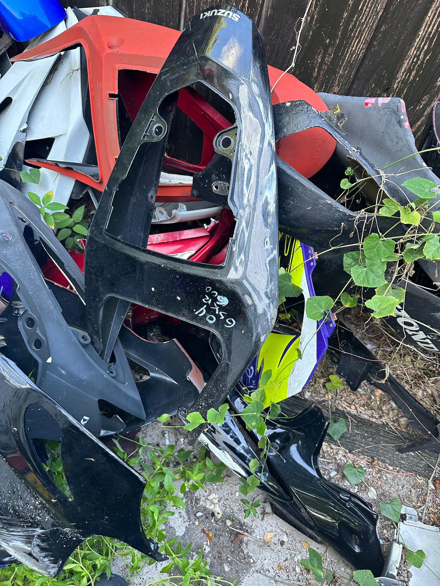 Suzuki GSXR 600 750 1000 Hayabusa etc Plastic Plastics Fairings Fairings $75 up normally no shipping