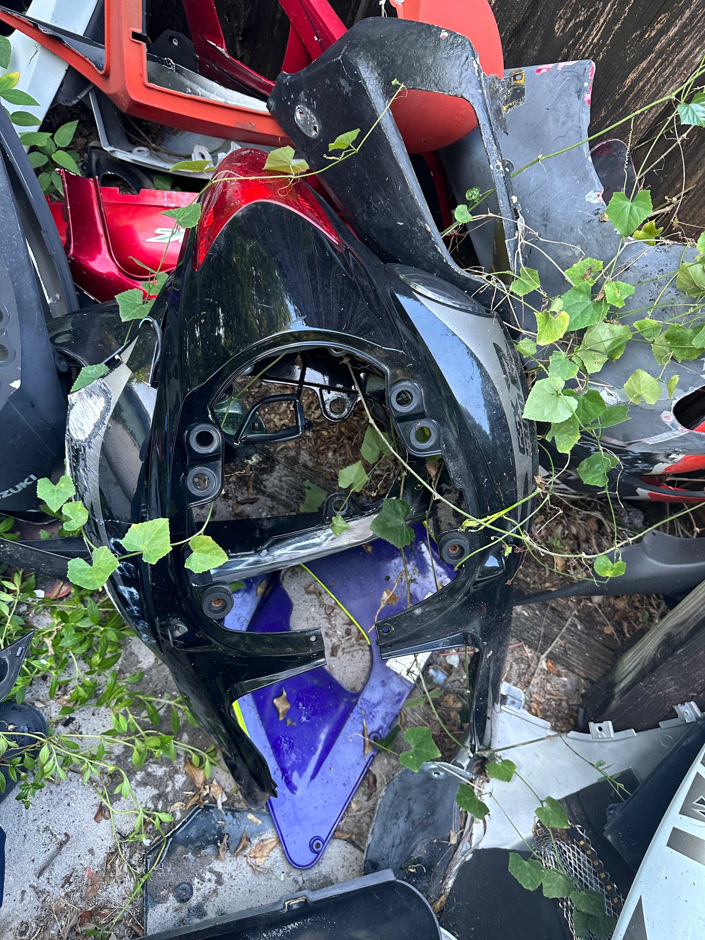 Suzuki GSXR 600 750 1000 Hayabusa etc Plastic Plastics Fairings Fairings $75 up normally no shipping