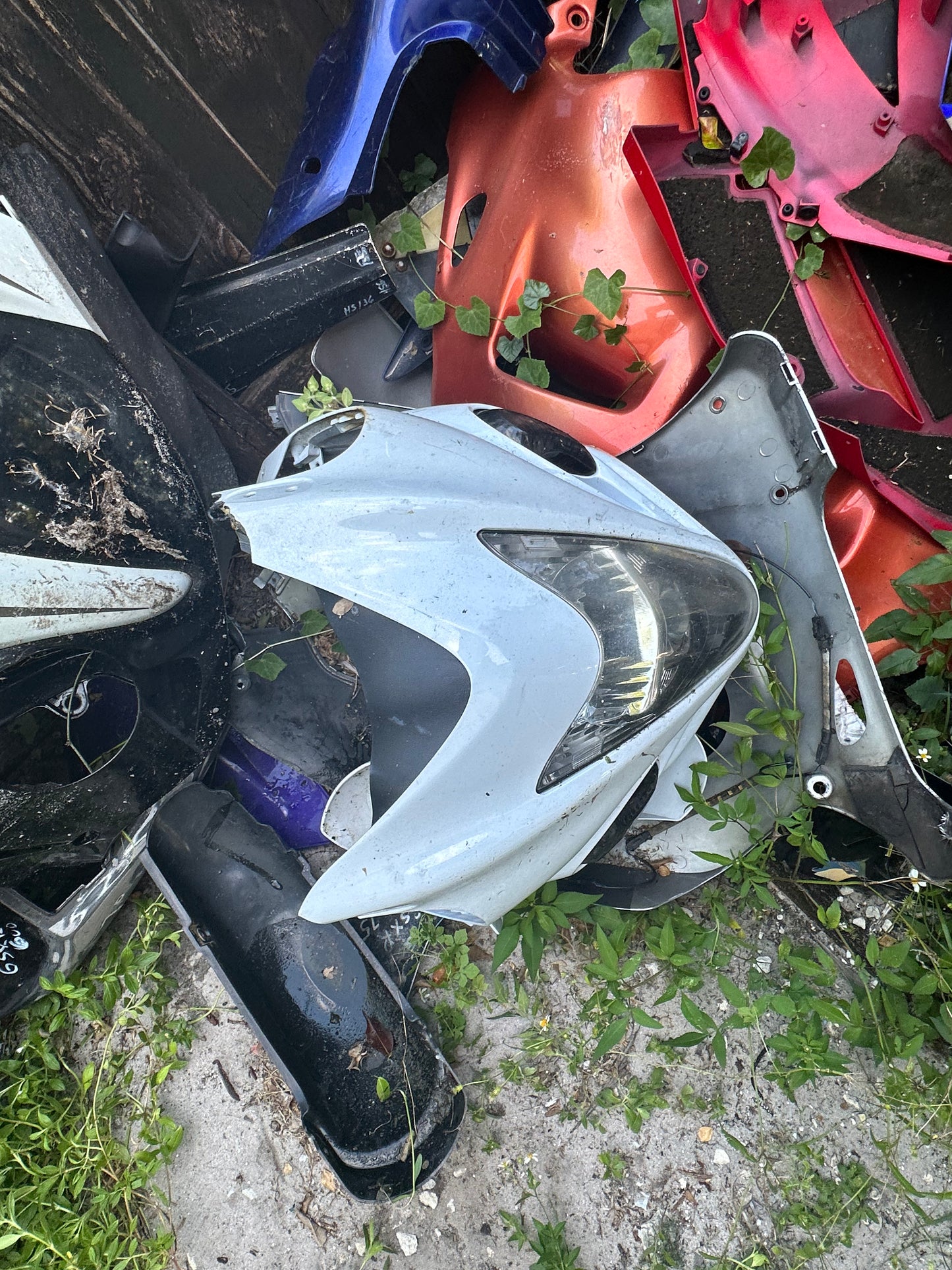 Suzuki GSXR 600 750 1000 Hayabusa etc Plastic Plastics Fairings Fairings $75 up normally no shipping