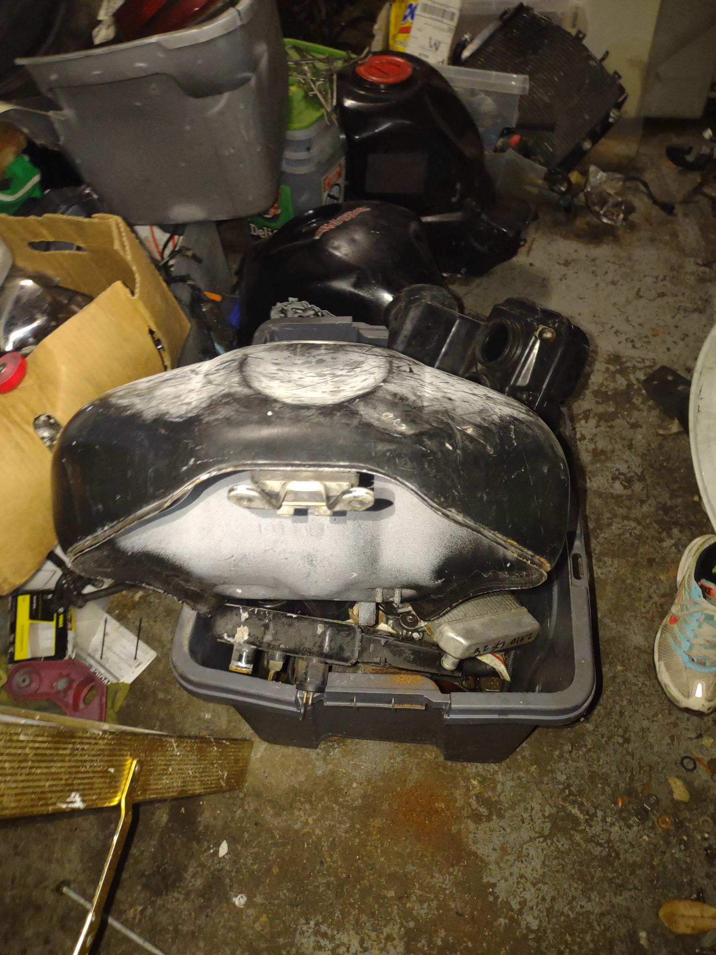 99 - 02 Yamaha R6 YZF 600 Gas Fuel Petrol Tank Cell