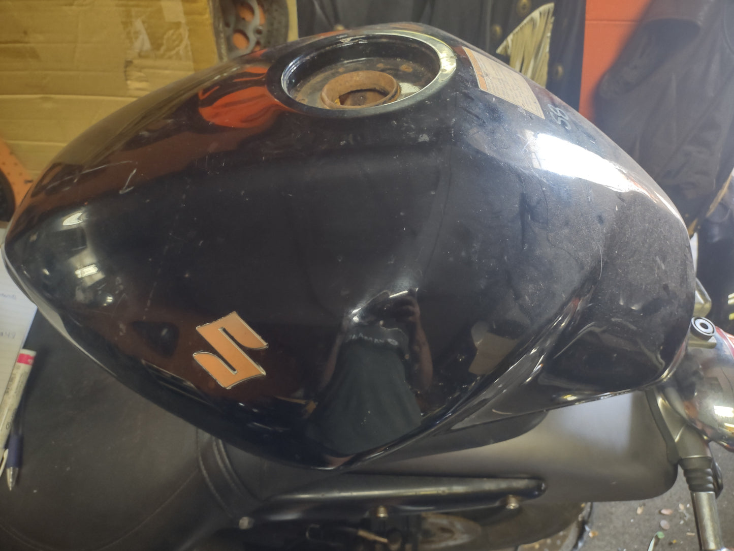 SOLD 07-09 Suzuki Bandit 1250S 1250 Gas Fuel Petrol Tank Cell GSF1250 GSF