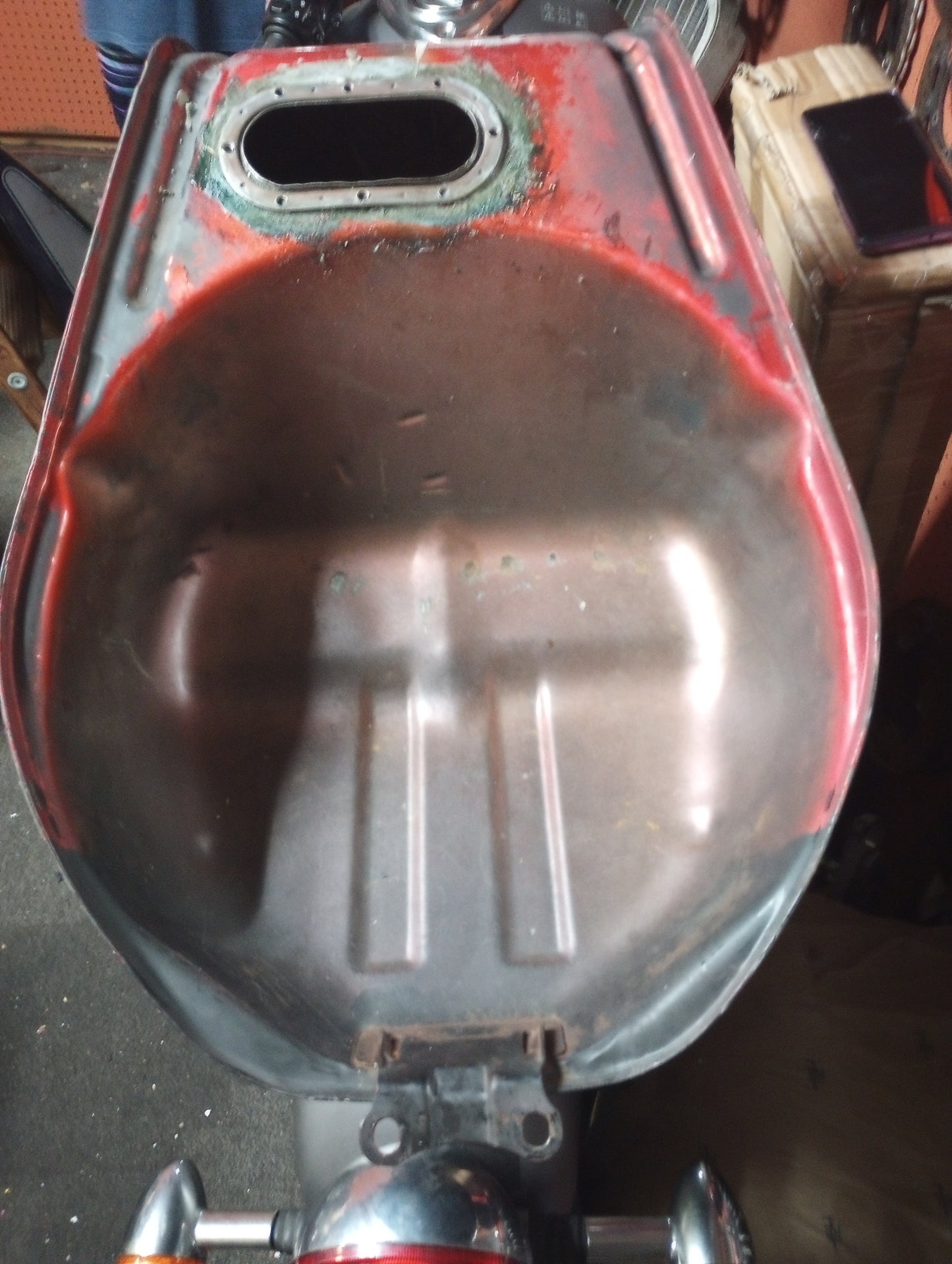 SOLD 98 99 Suzuki GSXR 750 Gas Fuel Petrol Tank 96 97 SRAD 600