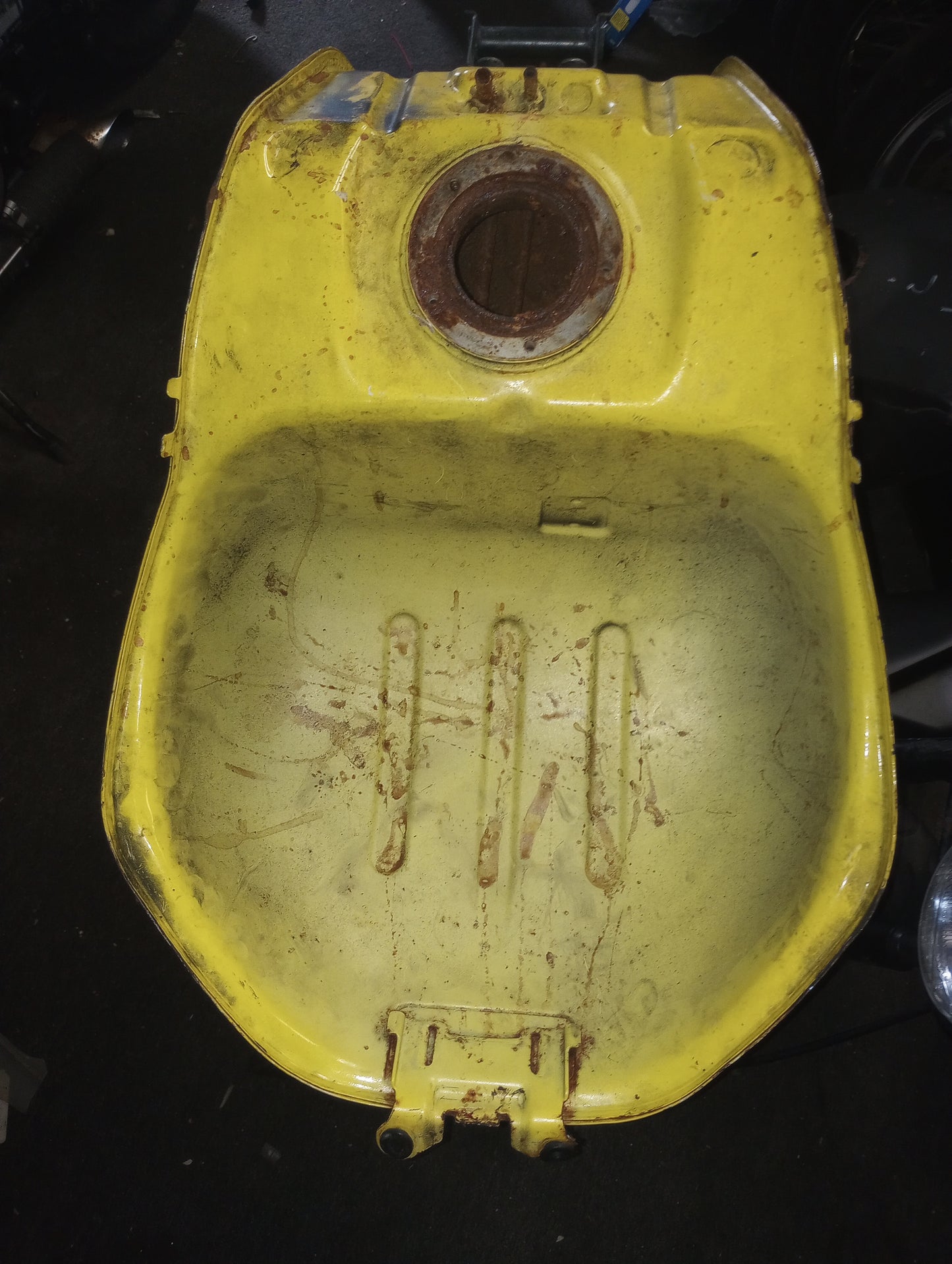 04 05 Suzuki GSXR 600 750 Gas Tank Fuel Petrol Cell GSXR600 GSXR750