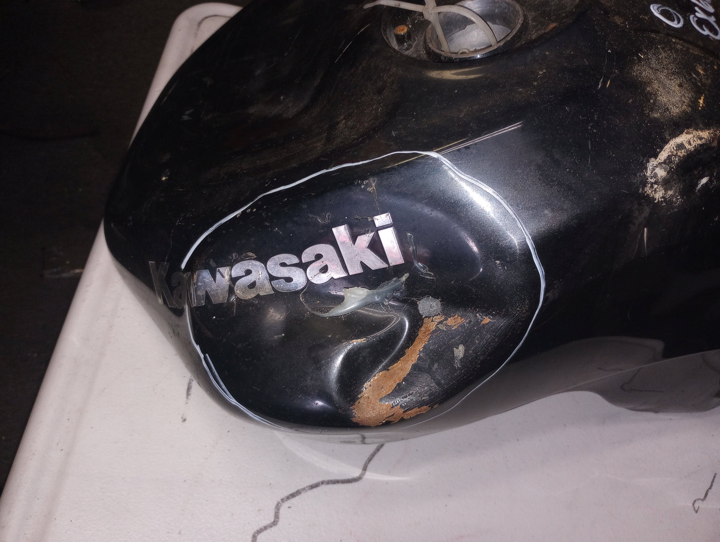 09 ZX-6R ? ZX-6 ZX6R Gas Tank Fuel Petrol Cell Read Listing