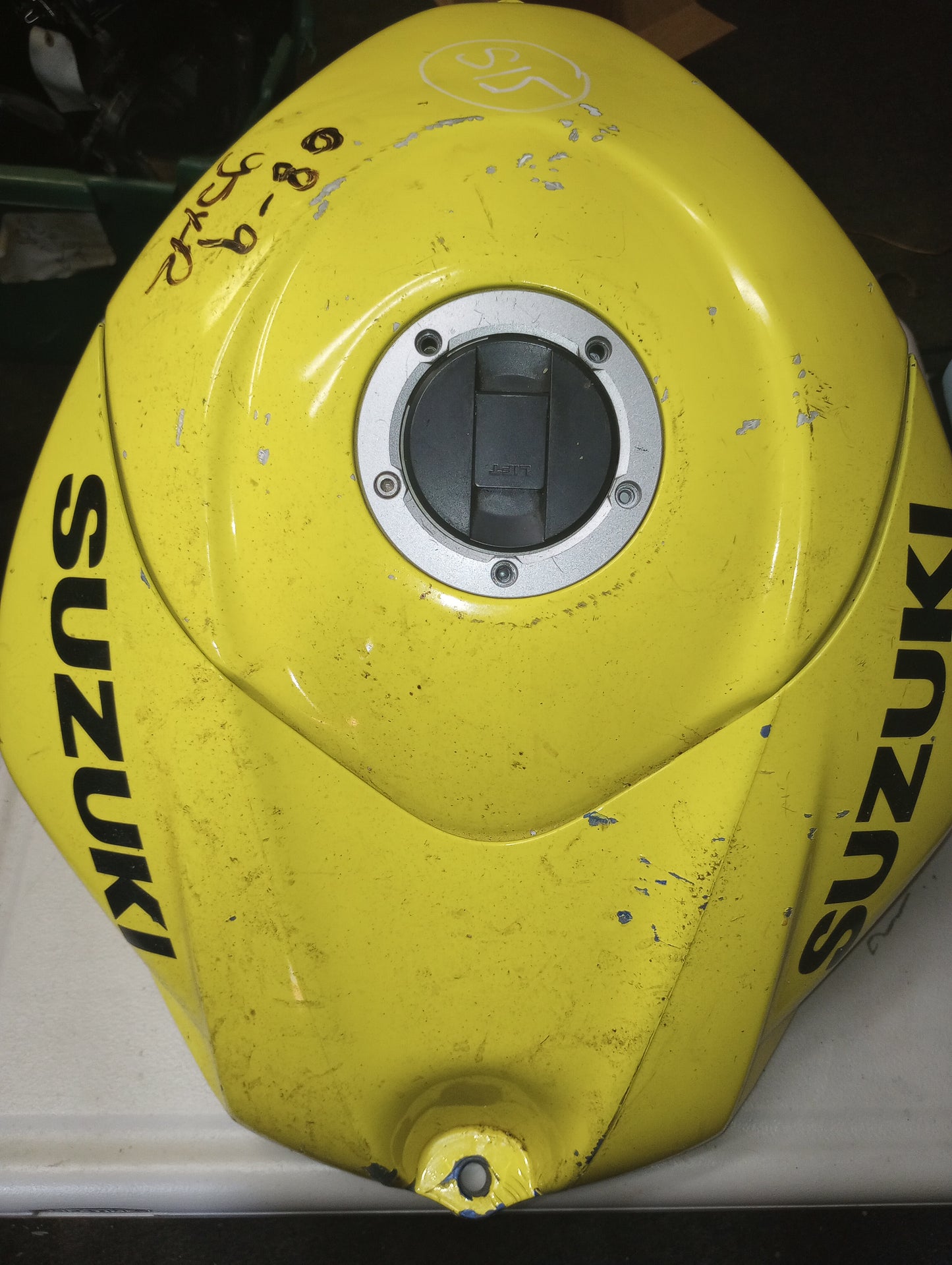 08 09 Suzuki GSXR600 GSXR 600 750 Gas Fuel Petrol Tank With Plastic Cover Free Shipping