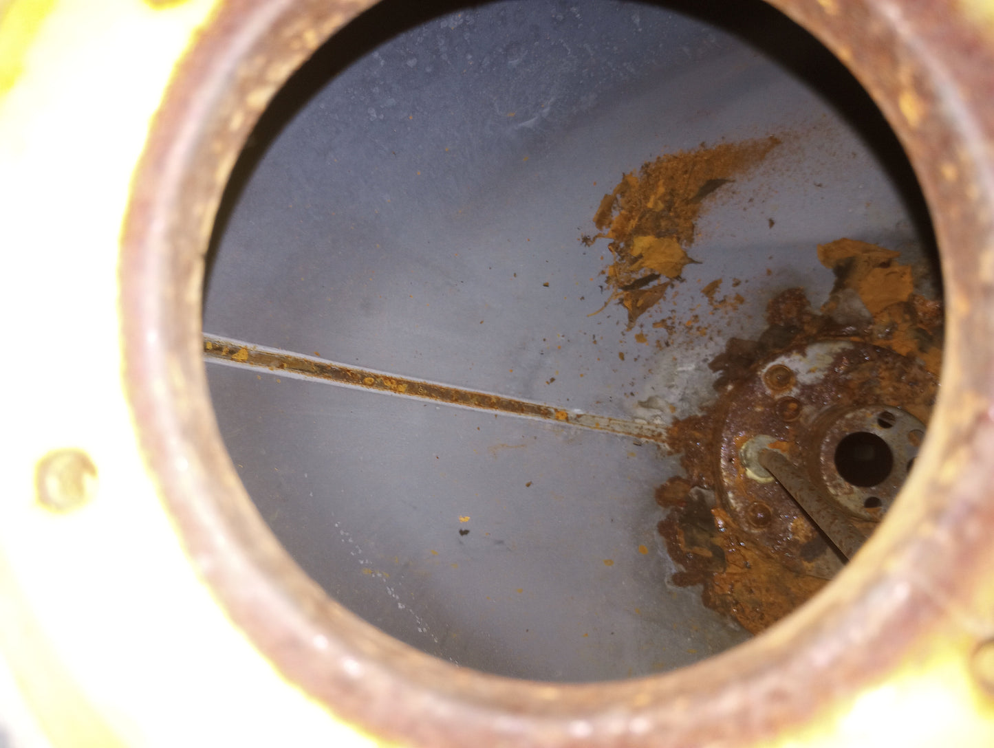 04-06 Yamaha R1 Gas Tank Fuel Petrol Cell YZF1000 YZF 1000 FREE SHIPPING