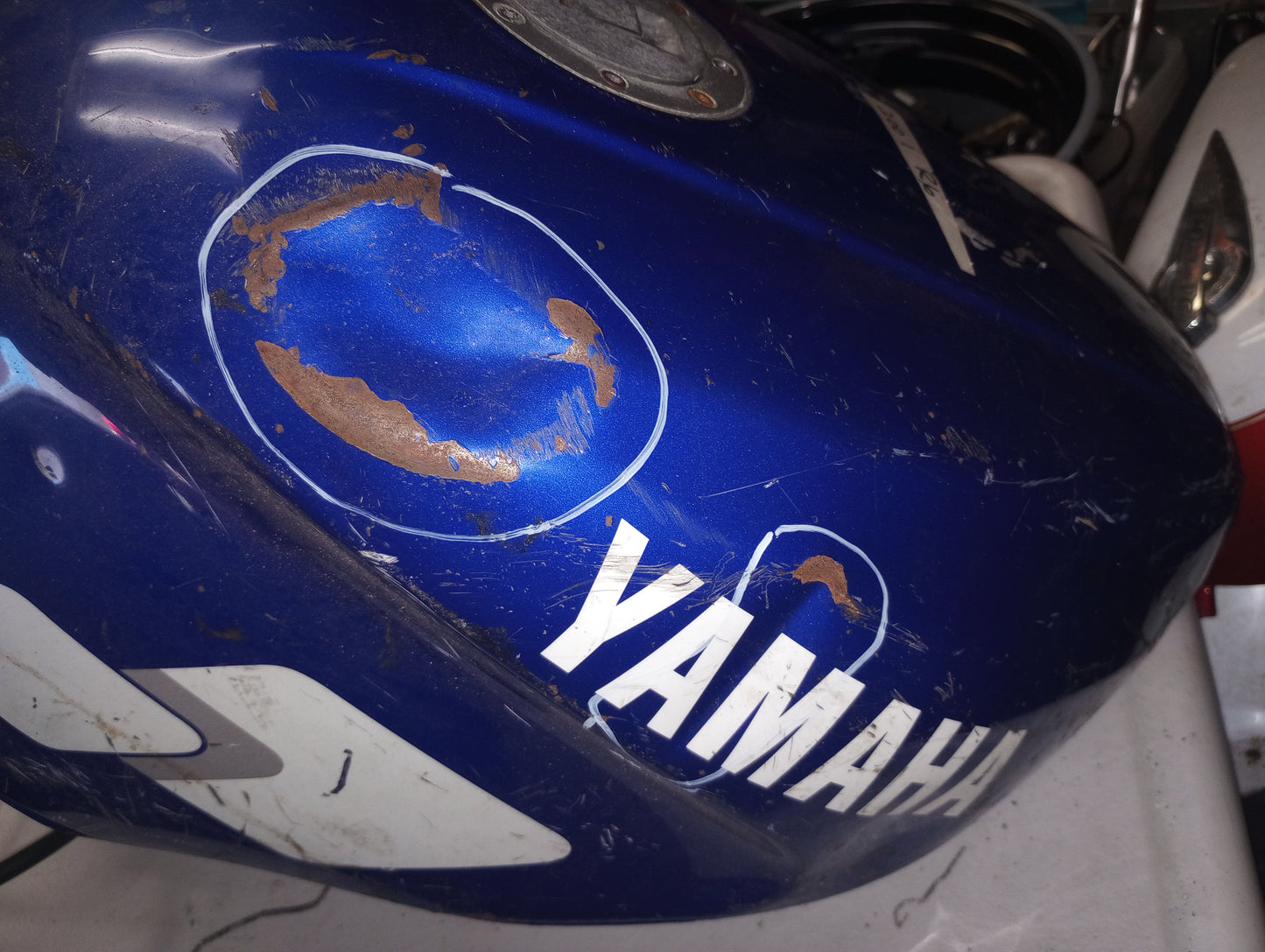 Yamaha YZF 600 Gas Tank Fuel Petrol Call Reservoir YZF600