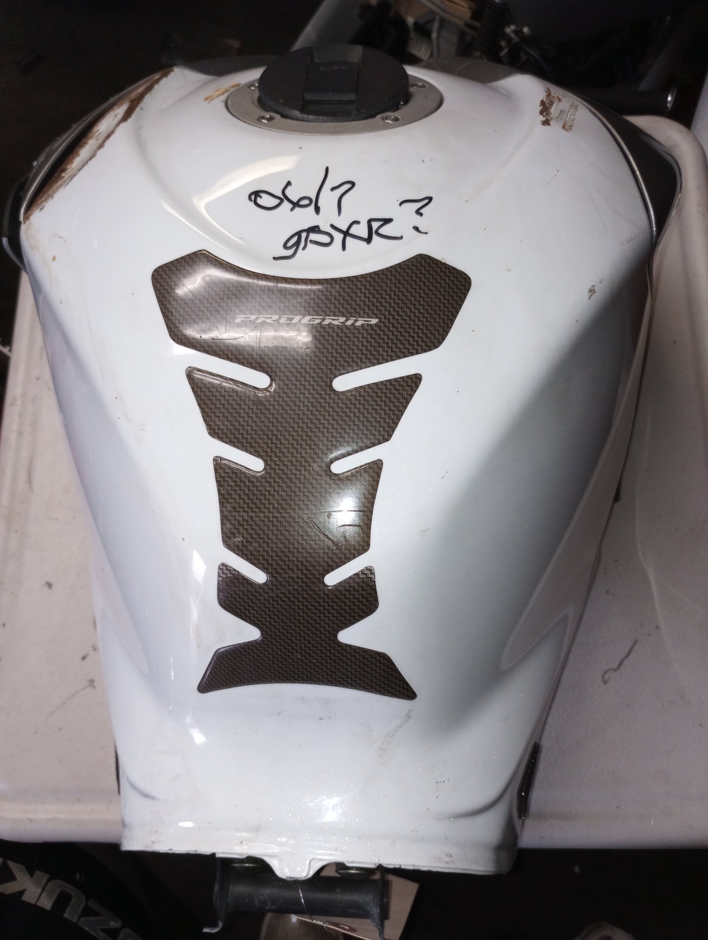 07 08 Suzuki GSXR 1000 Gas Tank GSXR1000 Fuel Petrol Cell