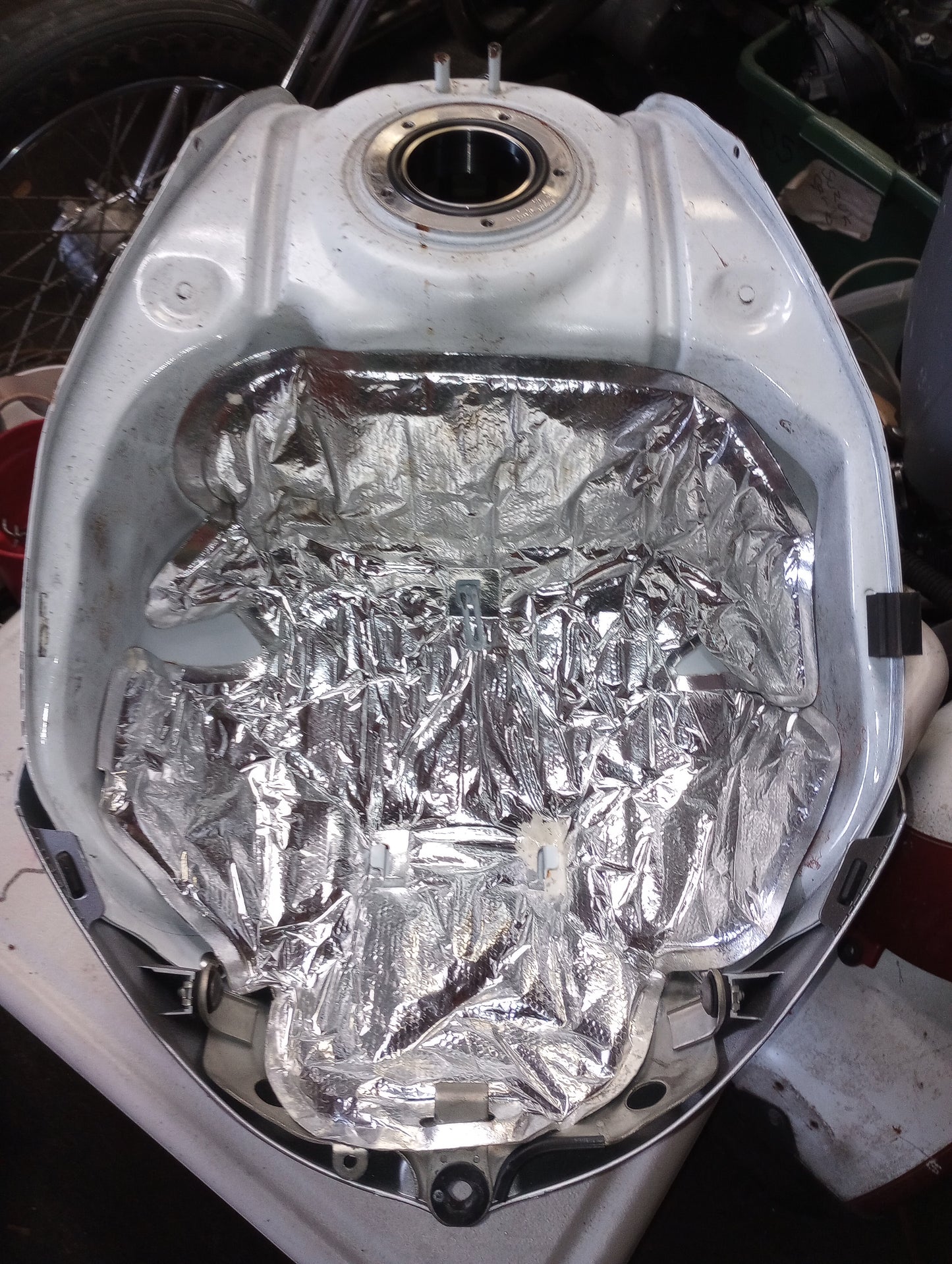 07 08 Suzuki GSXR 1000 Gas Tank GSXR1000 Fuel Petrol Cell