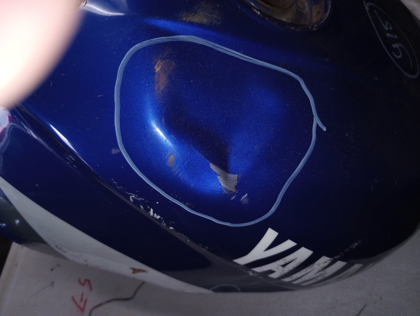 Yamaha YZF 600 Gas Tank Fuel Petrol Cell Reservoir YZF600