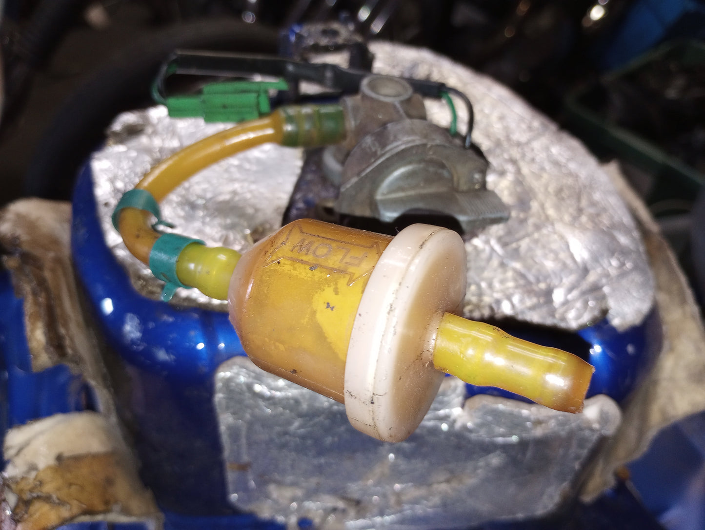 Yamaha YZF 600 Gas Tank Fuel Petrol Cell Reservoir YZF600