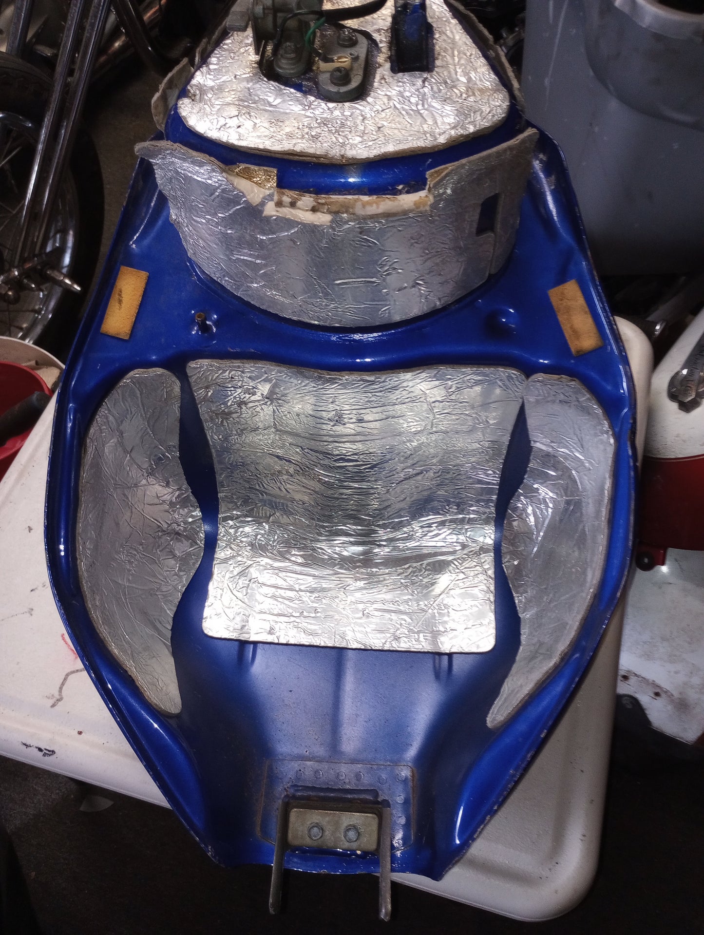 Yamaha YZF 600 Gas Tank Fuel Petrol Cell Reservoir YZF600