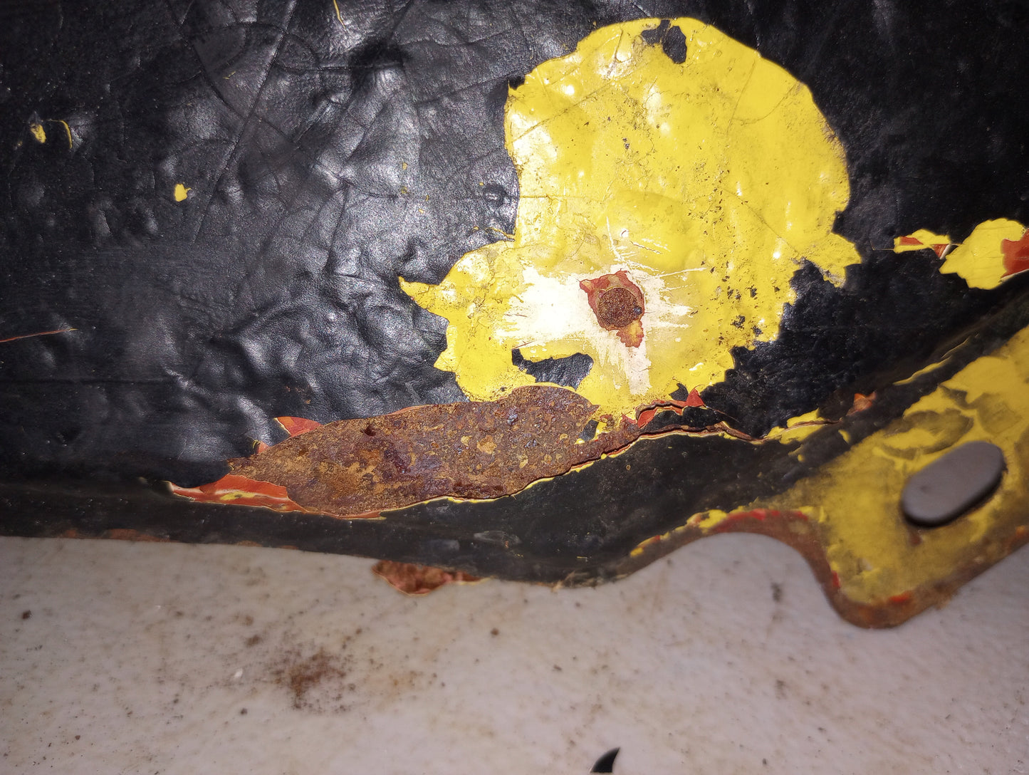 Suzuki RF600 RF 600 Gas Tank Dented Fuel Petrol Cell Reservoir RF600RT