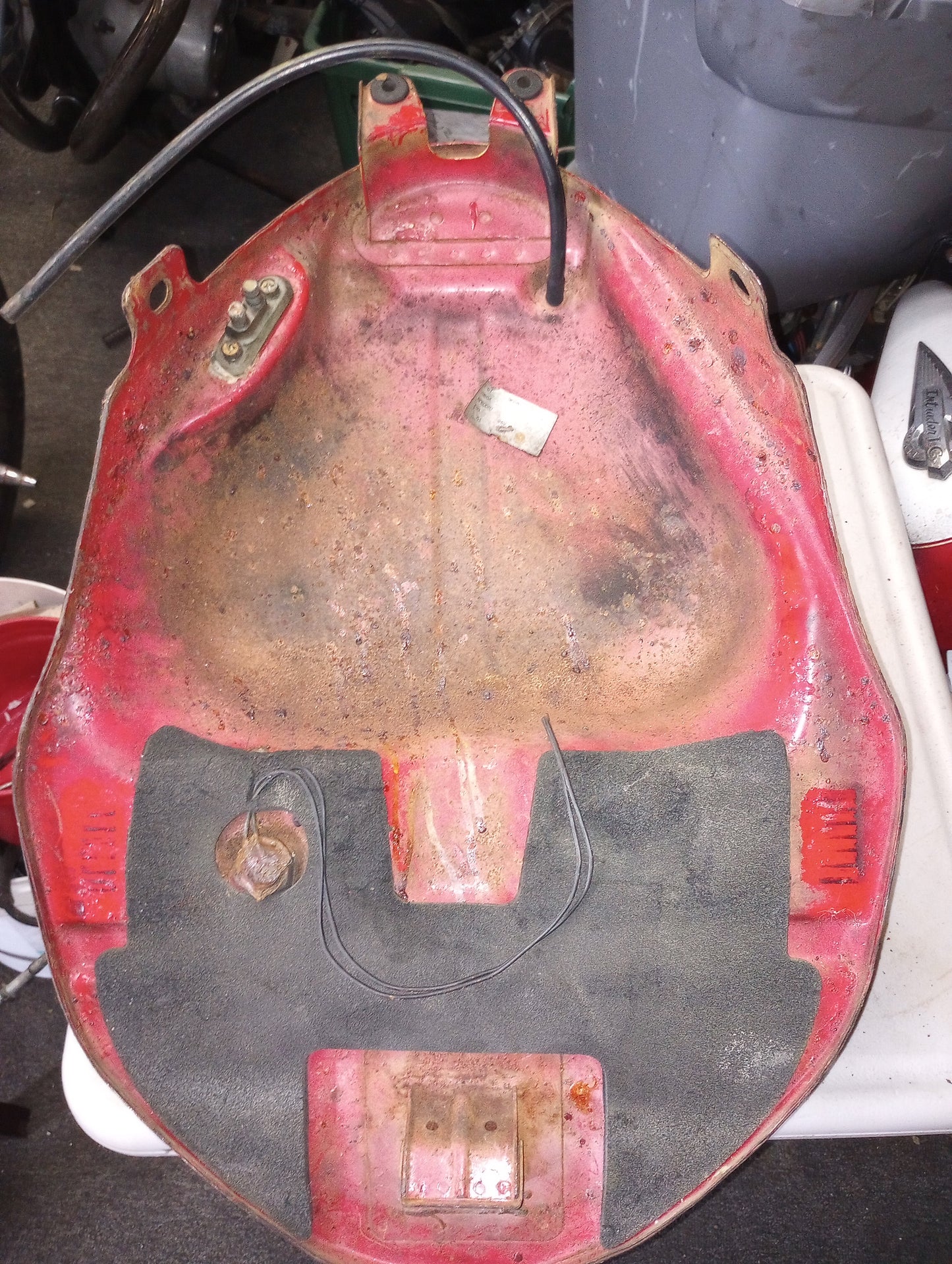 Suzuki RF600 RF 600 Gas Tank Dented Fuel Petrol Cell Reservoir RF600RT