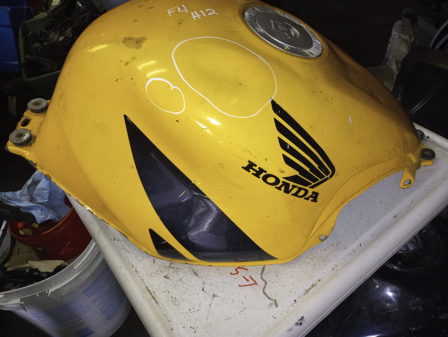 Honda CBR600 F4 CBR 600 Gas Tank Fuel Petrol Cell Reservoir