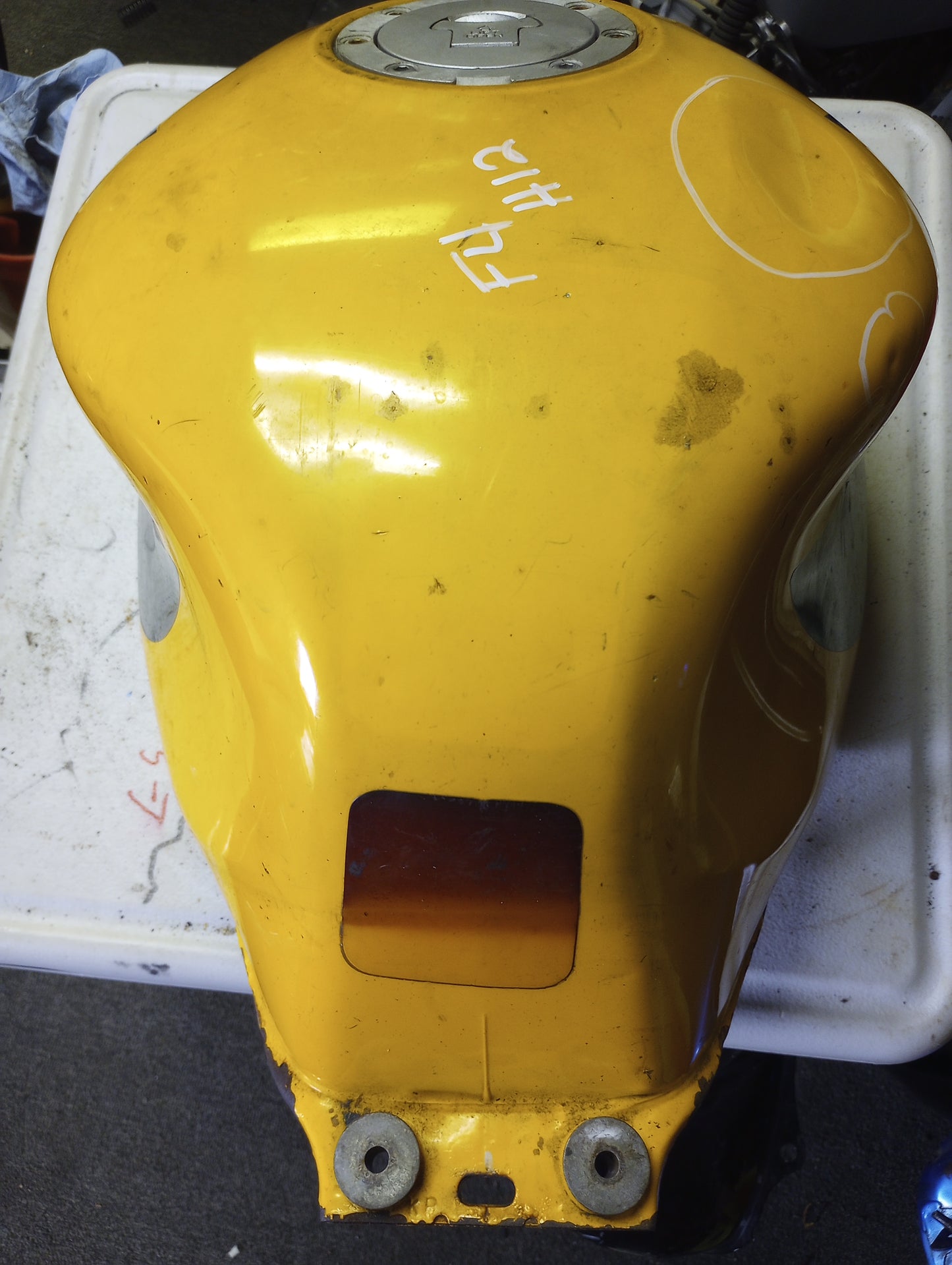Honda CBR600 F4 CBR 600 Gas Tank Fuel Petrol Cell Reservoir