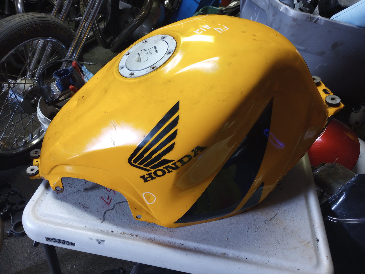 Honda CBR600 F4 CBR 600 Gas Tank Fuel Petrol Cell Reservoir