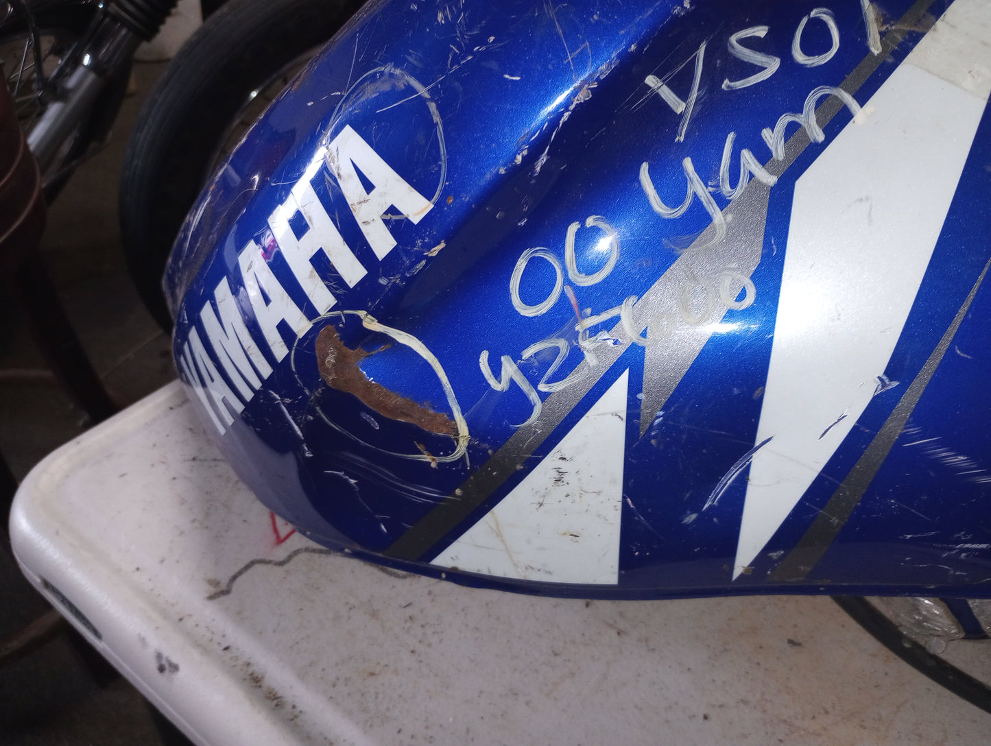 Yamaha YZF 600 Gas Tank Fuel Petrol Cell Reservoir YZF600