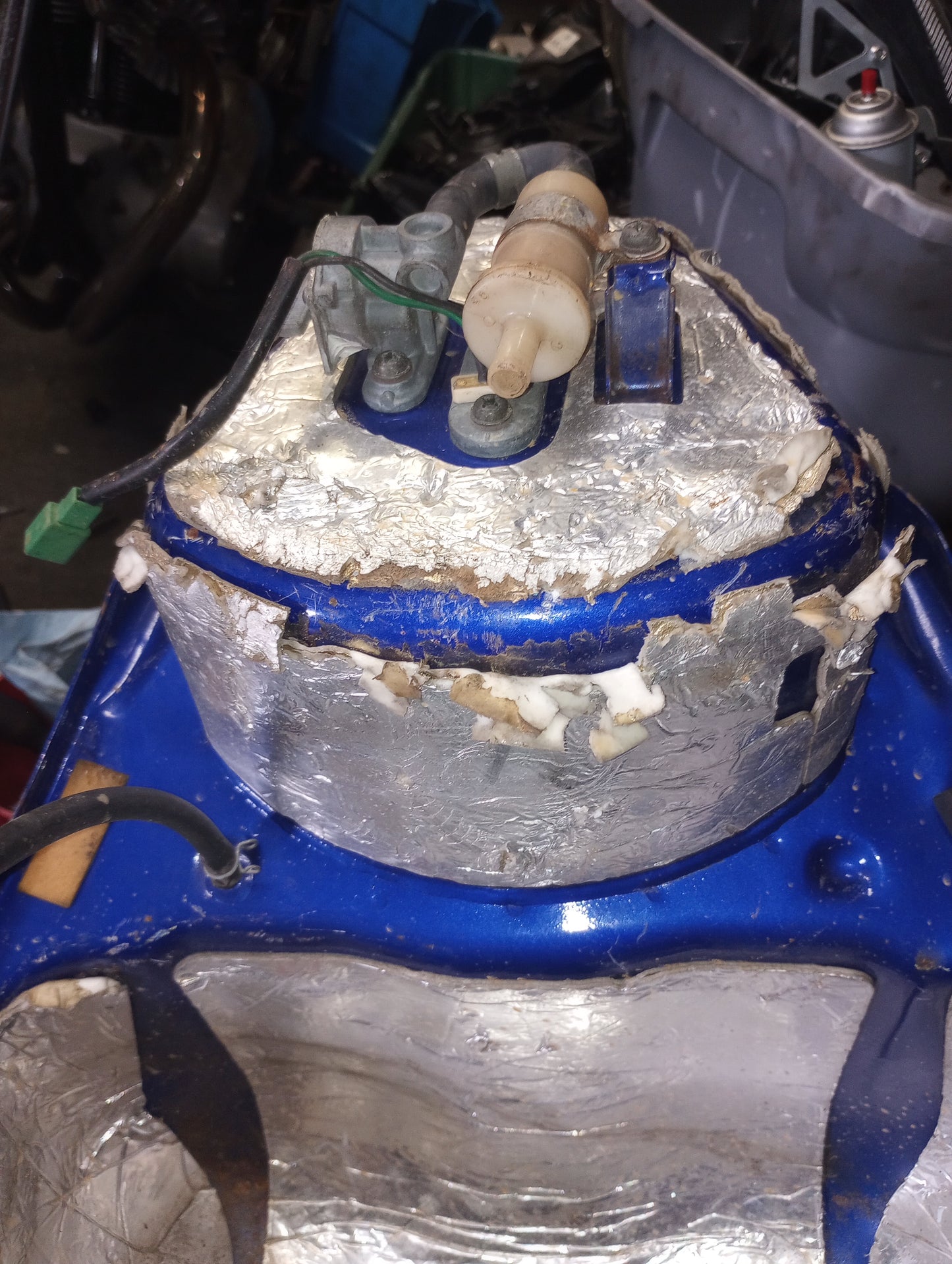 Yamaha YZF 600 Gas Tank Fuel Petrol Cell Reservoir YZF600