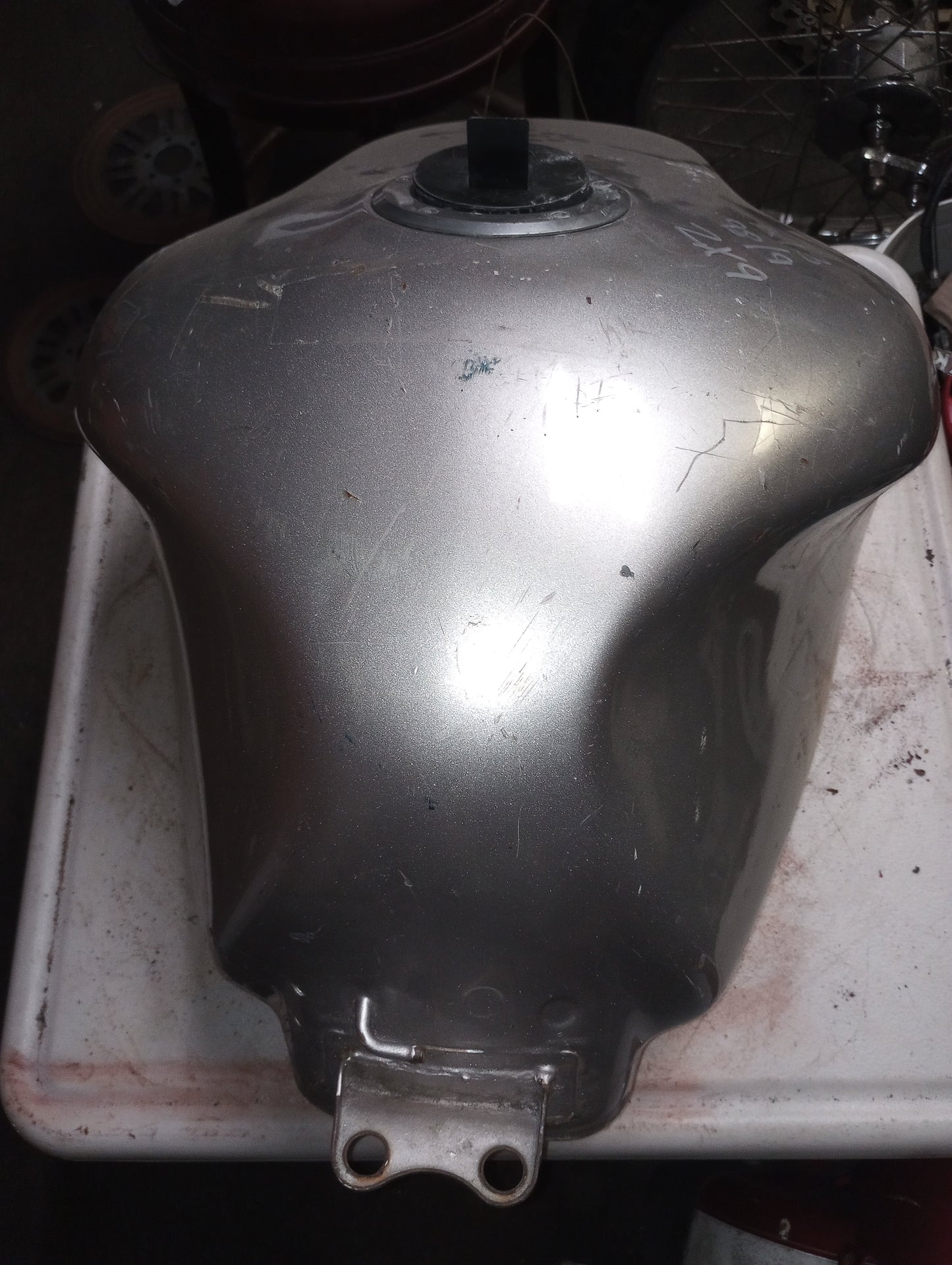 98-99 Kawasaki ZX-9 ZX9 Gas Tank Fuel Petrol Cell Ninja OEM Free Shipping ZX-9R