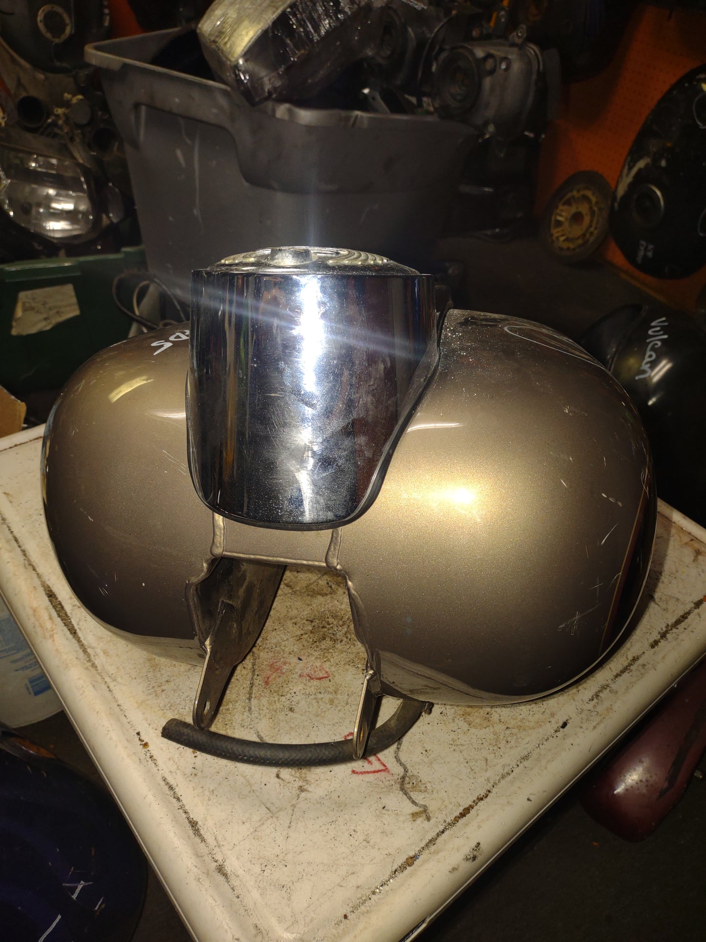 Harley Davidson Electra Glide Classic Gas Tank & Center Console OEM Fuel Petrol