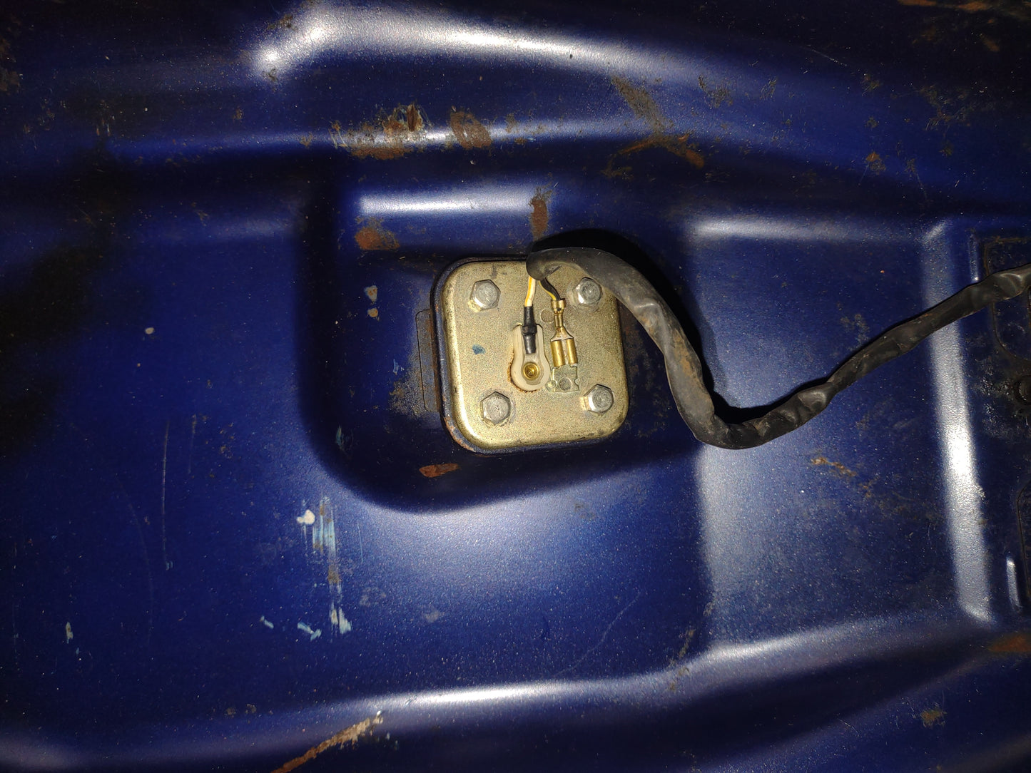 Kawasaki Vulcan 1500 VN1500 Gas Tank Fuel Petrol Call Reservoir VN 1500