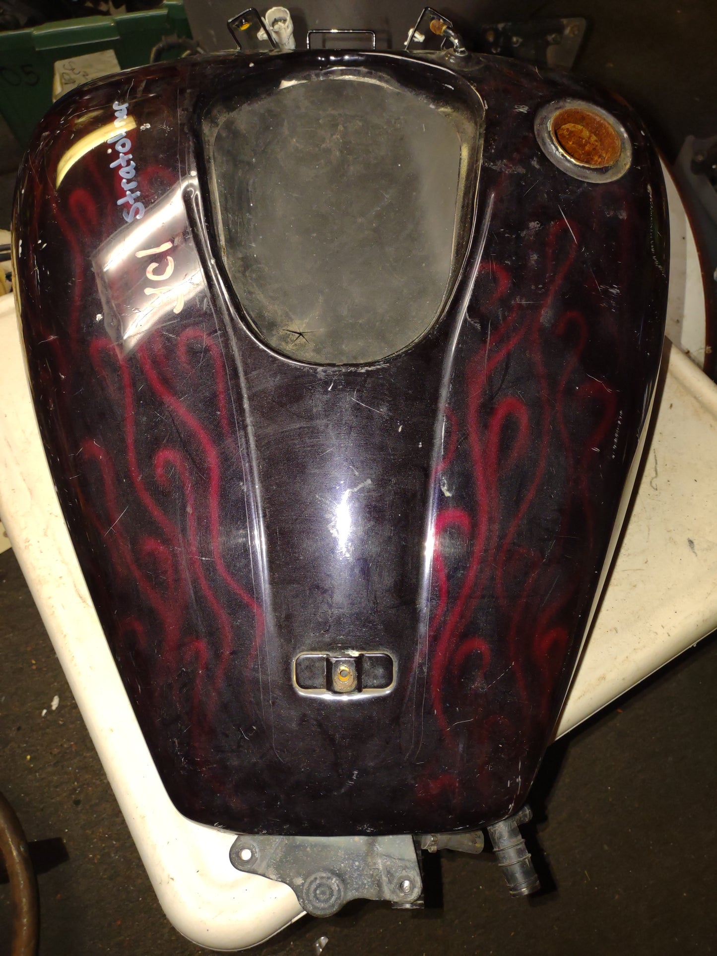 06 Yamaha Stratoliner Gas Tank Fuel Petrol Cell Reservoir XV1900A XV1900 XV 1900