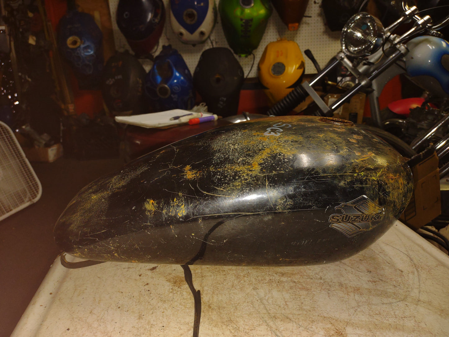 Suzuki Intruder 700? Gas Tank Fuel Petrol Cell Reservoir VS VS700?