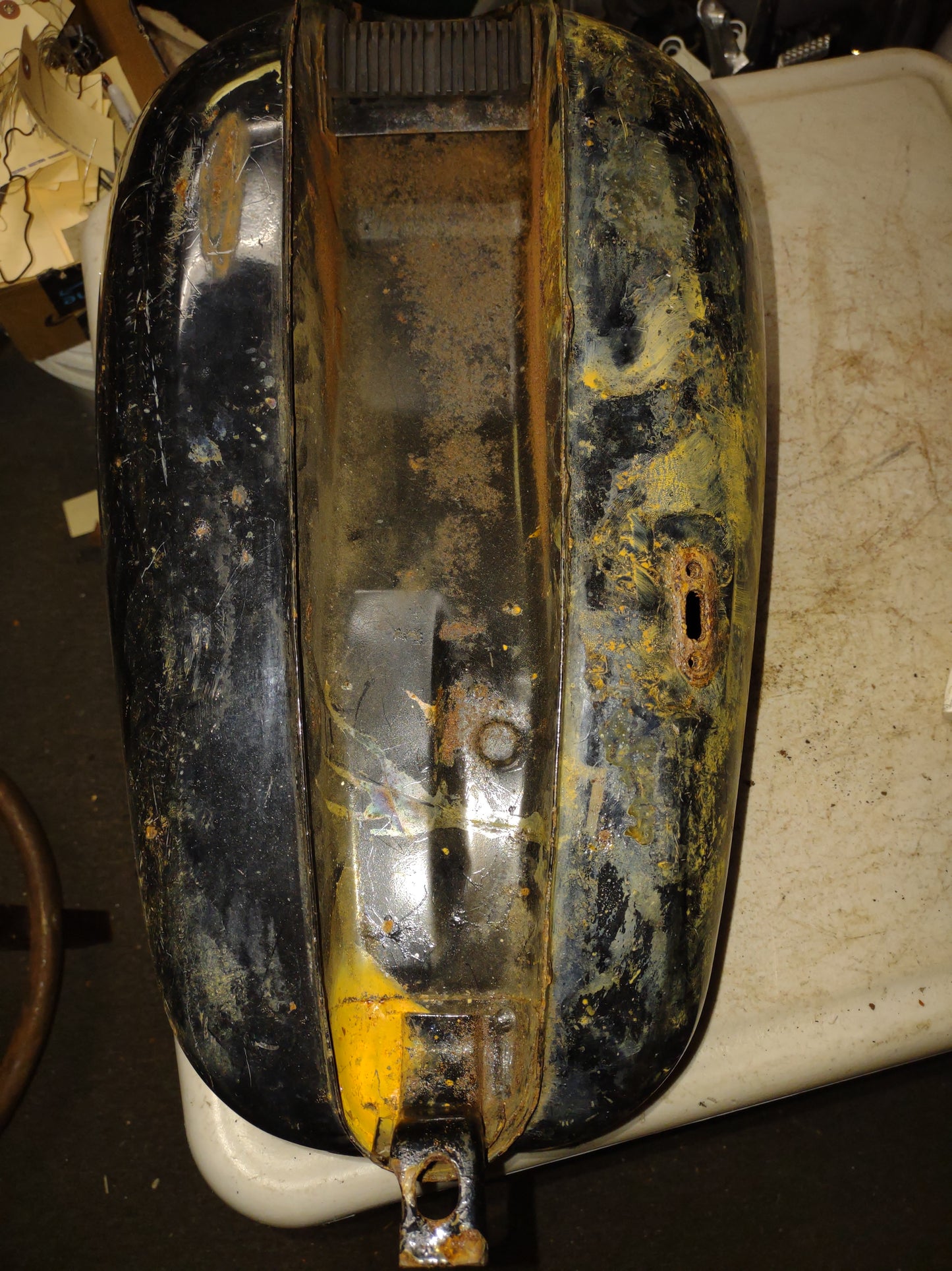 Suzuki Intruder 700? Gas Tank Fuel Petrol Cell Reservoir VS VS700?