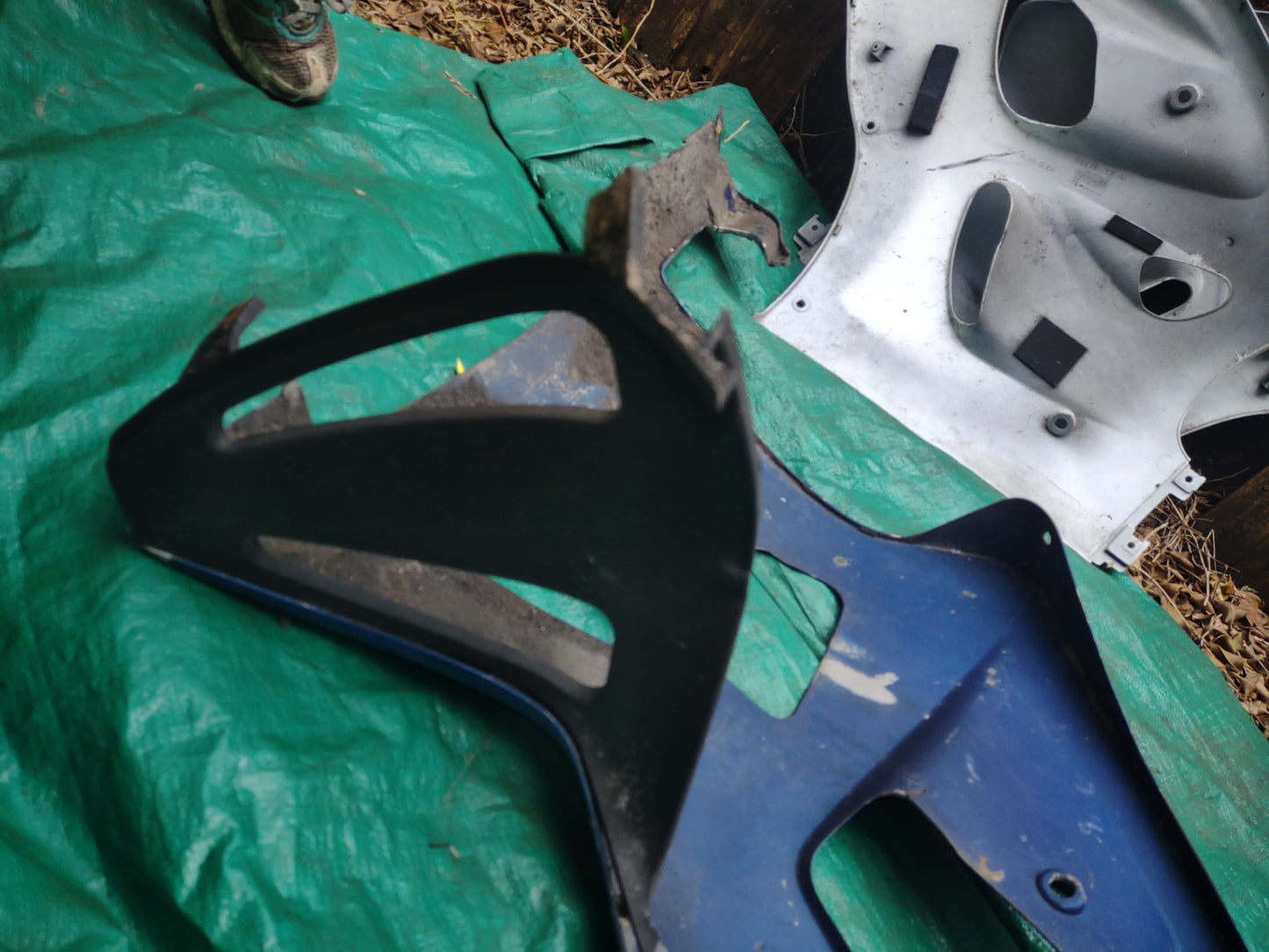 Suzuki GSXR 750 00-03 GSXR 600 01-03 Left Side Mid Fairing Cowl Plastic GSXR600 GSXR750
