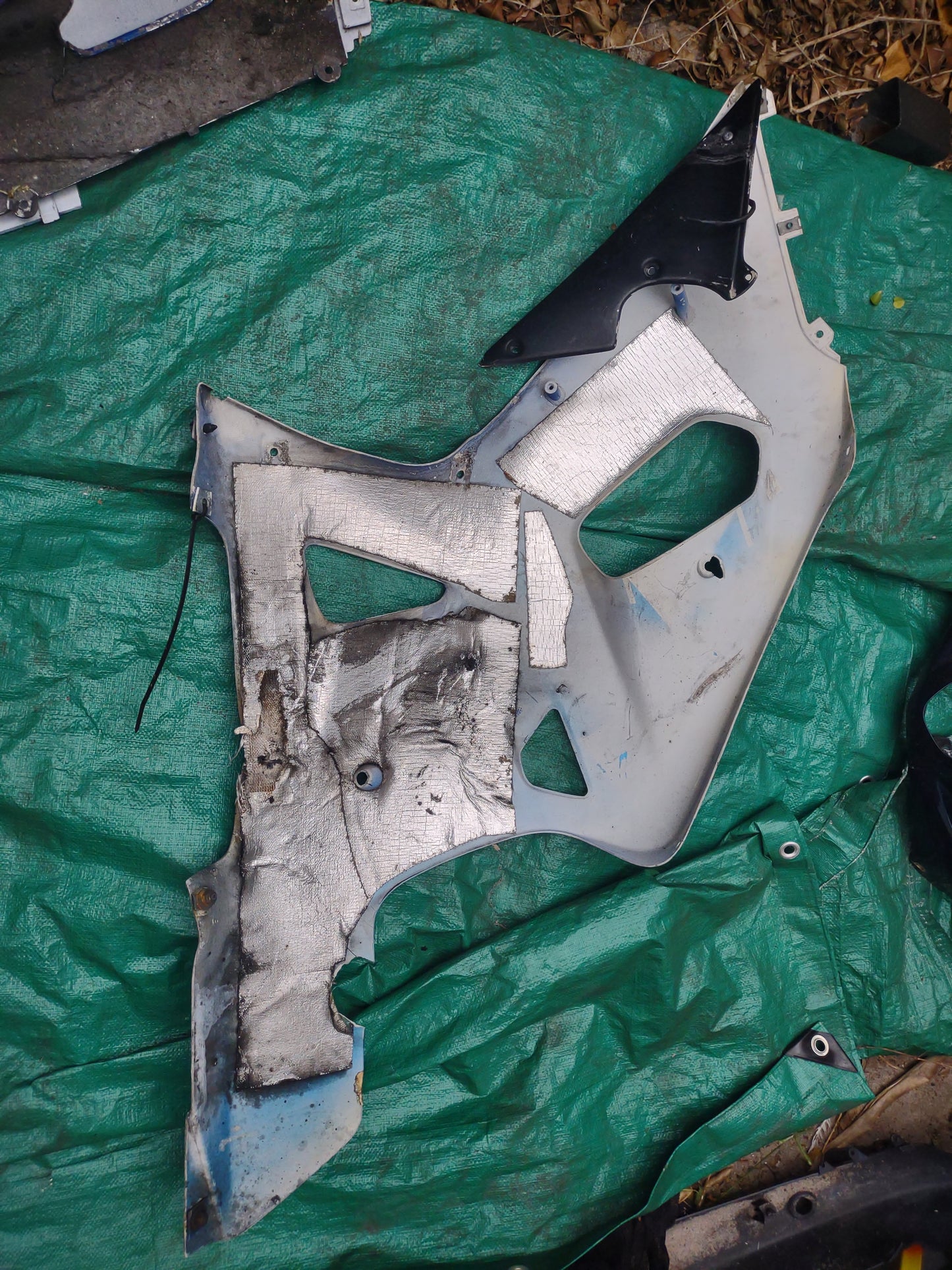 Suzuki GSXR 750 00-03 GSXR 600 01-03 Right Side Mid Fairing Cowl Plastic GSXR600 GSXR750