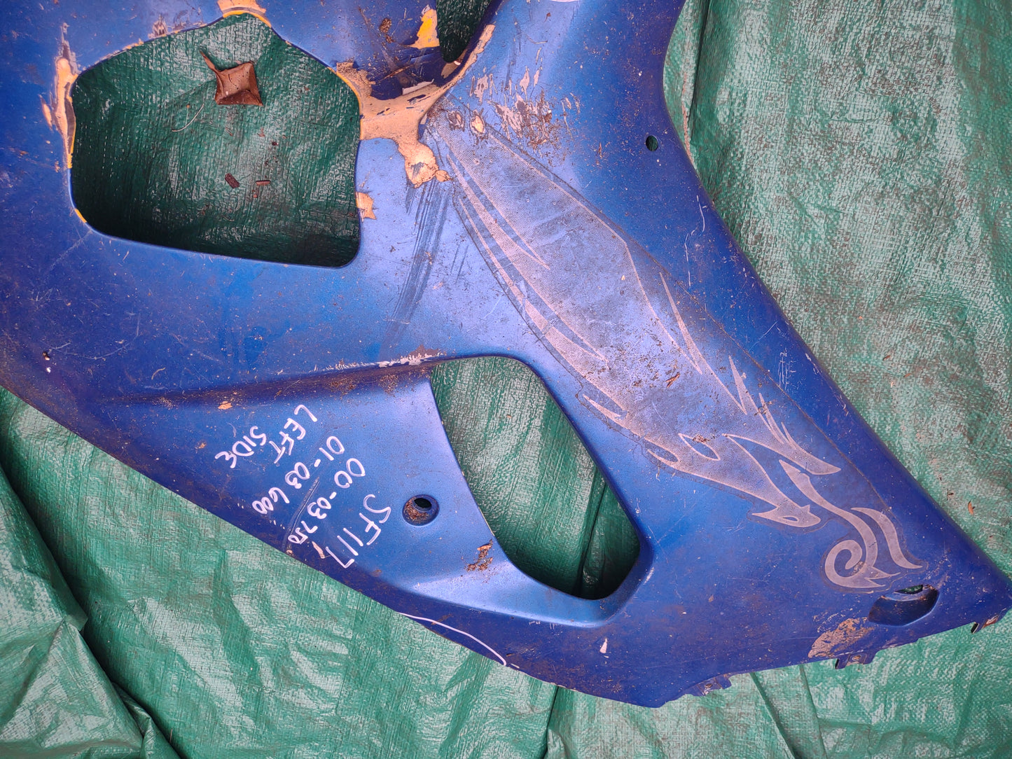 SOLD SOLD Suzuki GSXR 750 00-03 GSXR 600 01-03 Left Side Mid Fairing Cowl Plastic GSXR600 GSXR750