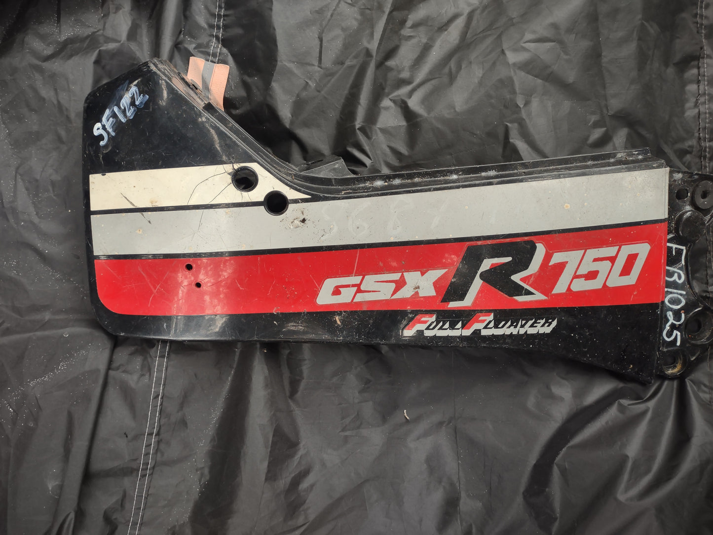 86-87 GSXR 750 1100 Right Side Rear Back Tail Fairing Plastic Cowl 27A03-45511