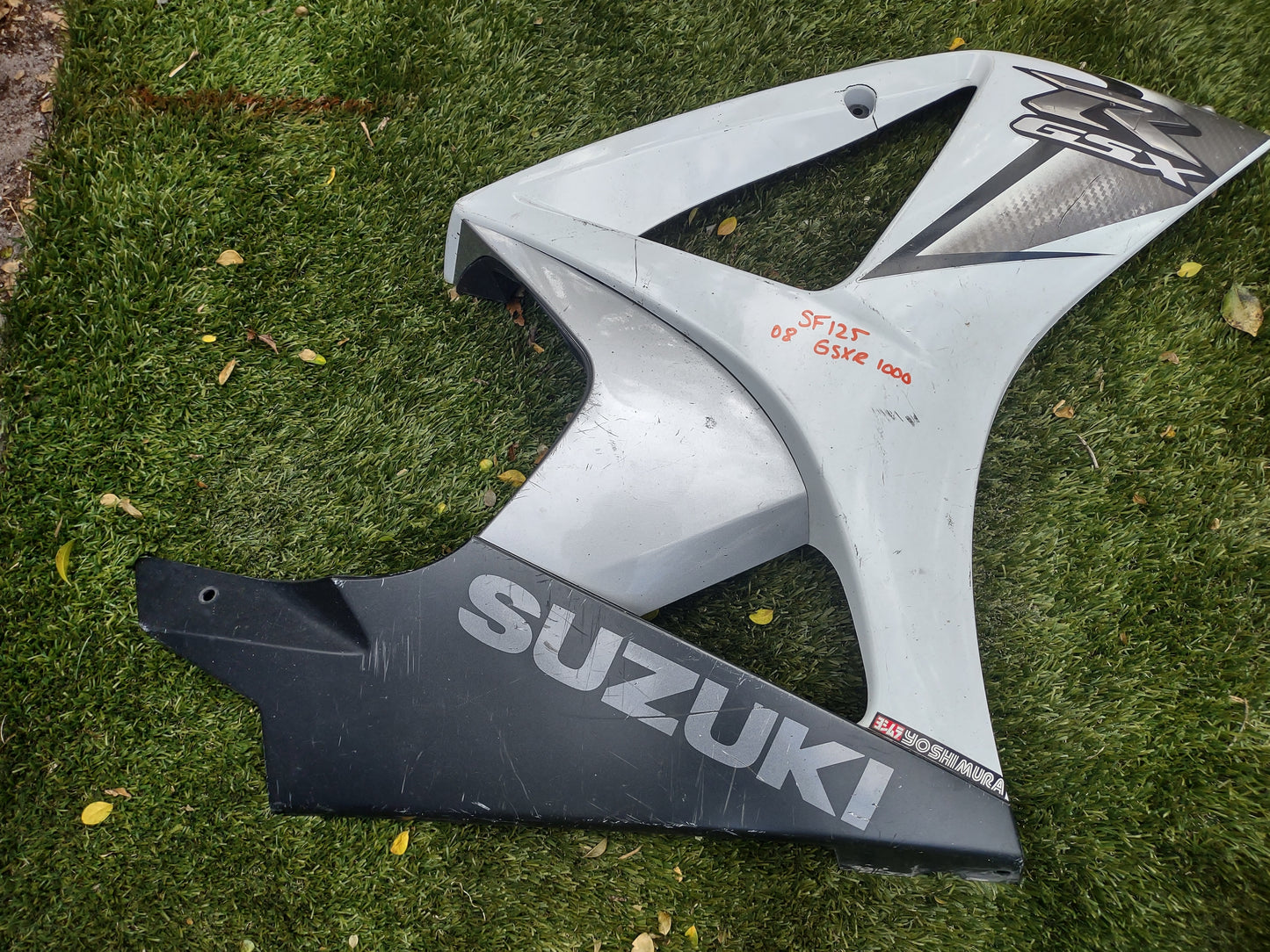 07 08 Suzuki GSXR 1000 Right Side Mid & Lower Fairing Plastic Cowl 94475-21H & 94474-21H