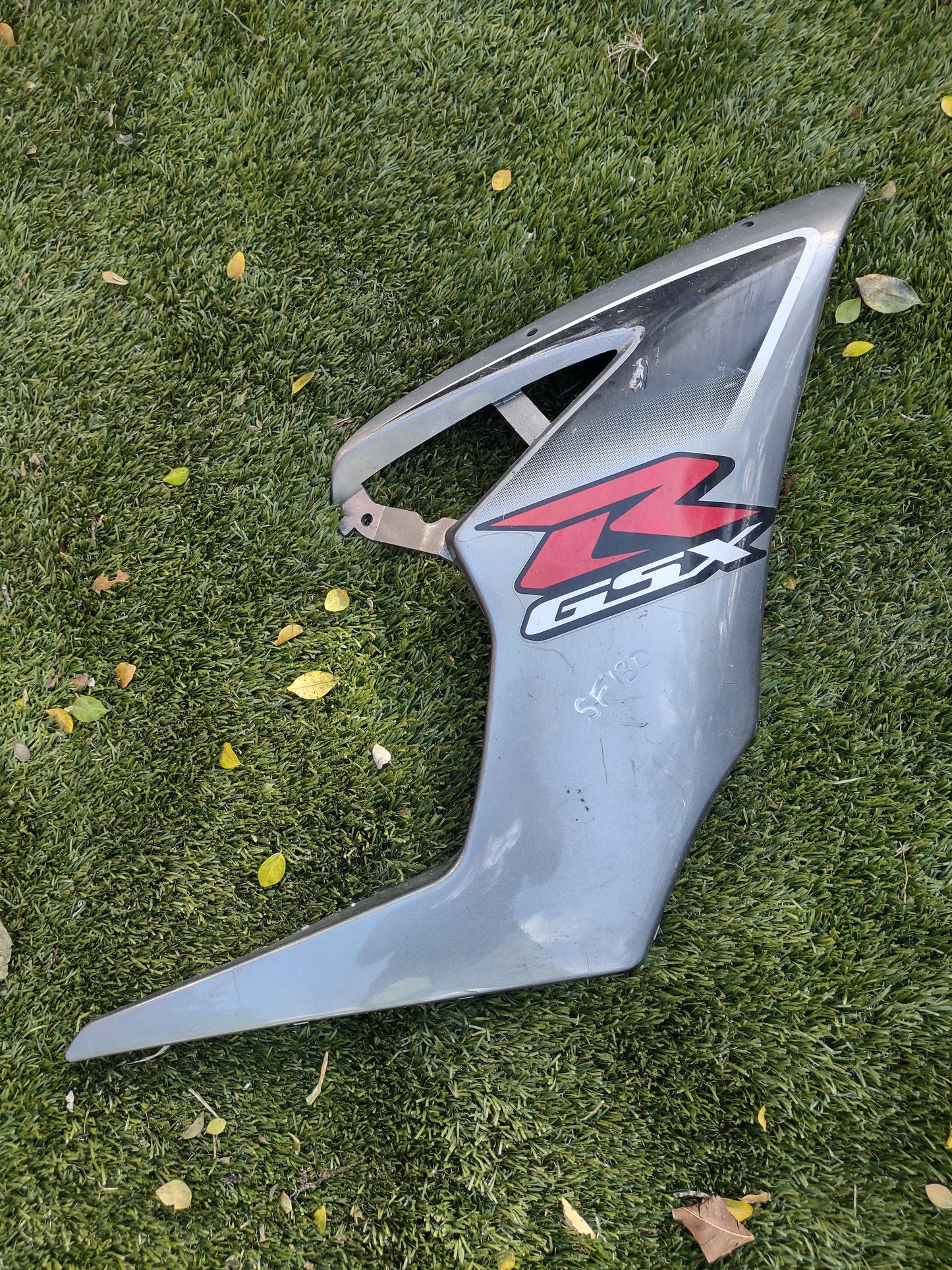 05 06 Suzuki GSXR 1000 Right Side Mid Fairing Plastic Cowl 94473-41G-R