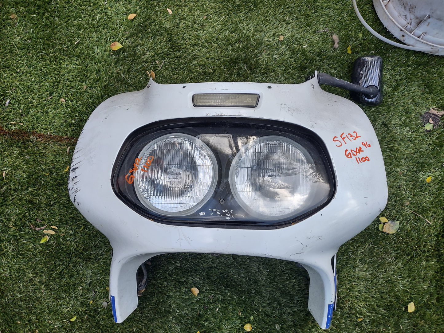 93 - 96 Suzuki GSXR 1100 GSXR1100 Headlight Head Lamp Light